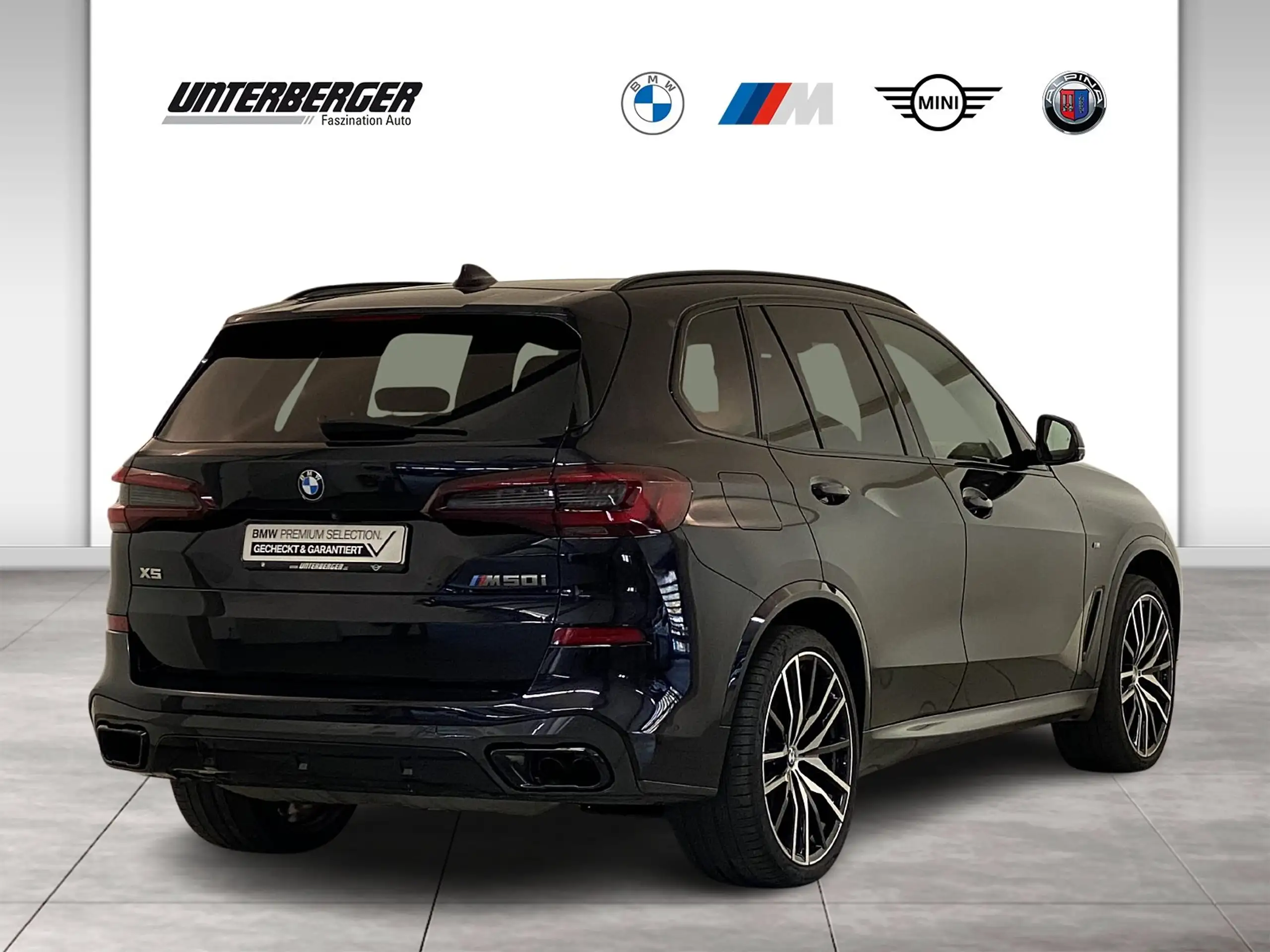 BMW - X5 M