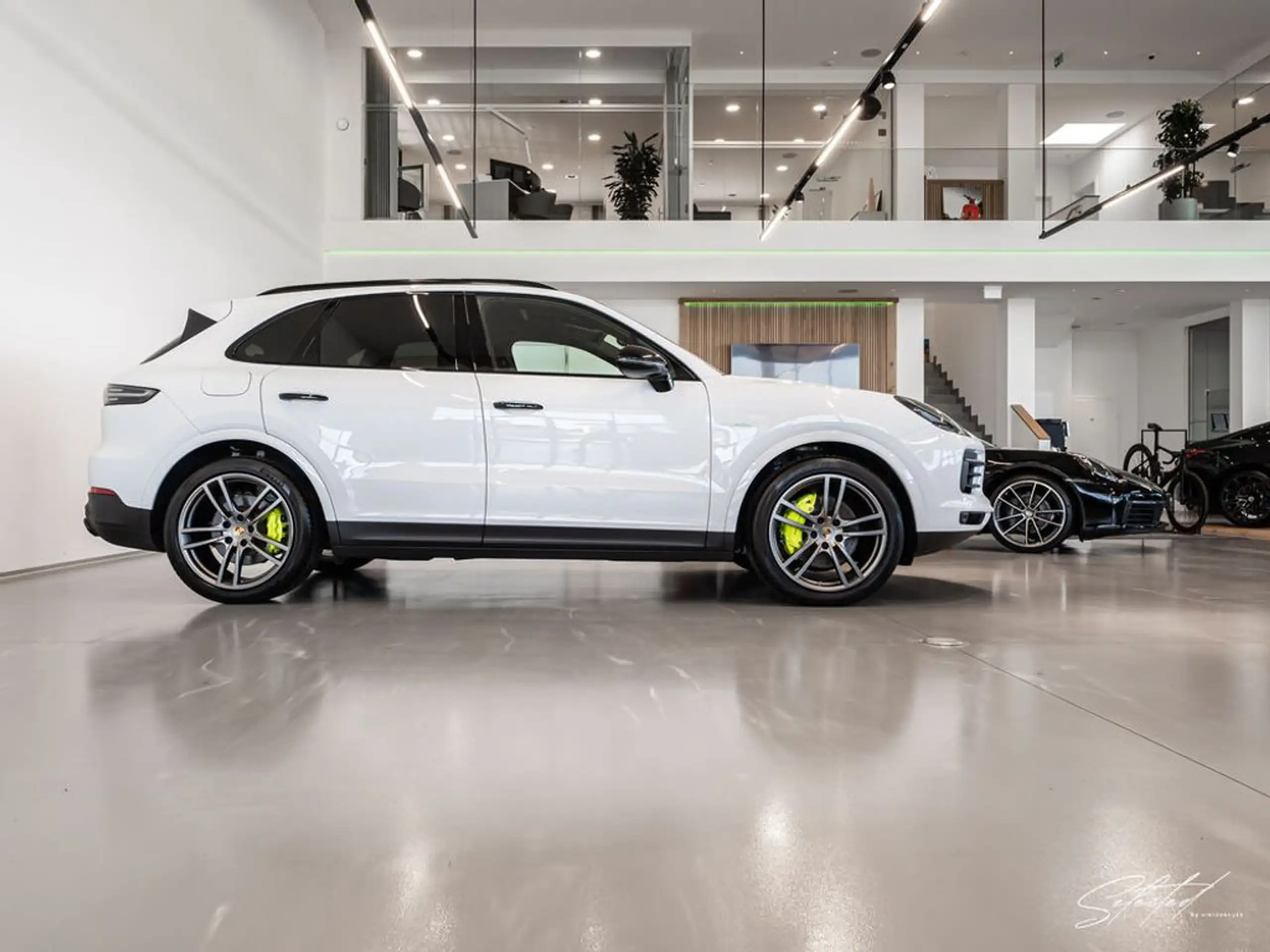 Porsche - Cayenne