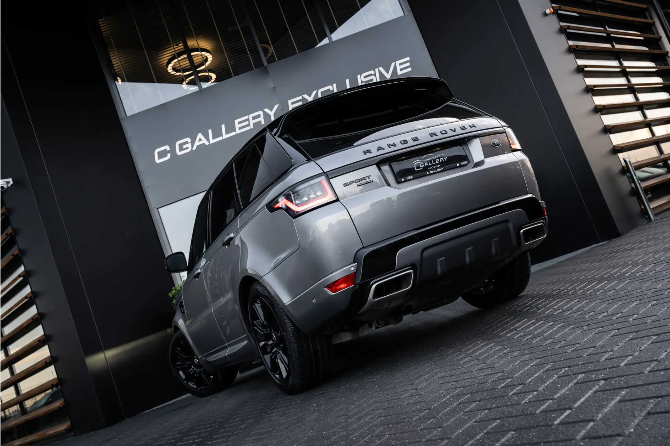 Land Rover - Range Rover Sport