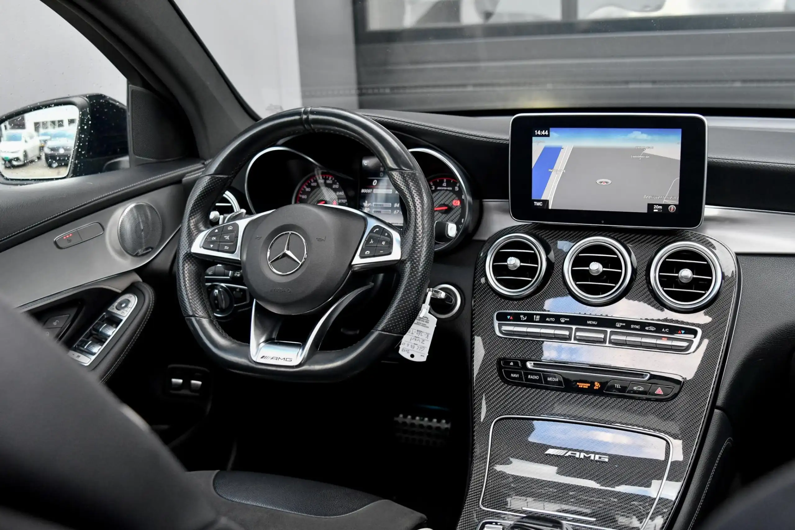 Mercedes-Benz - GLC 63 AMG