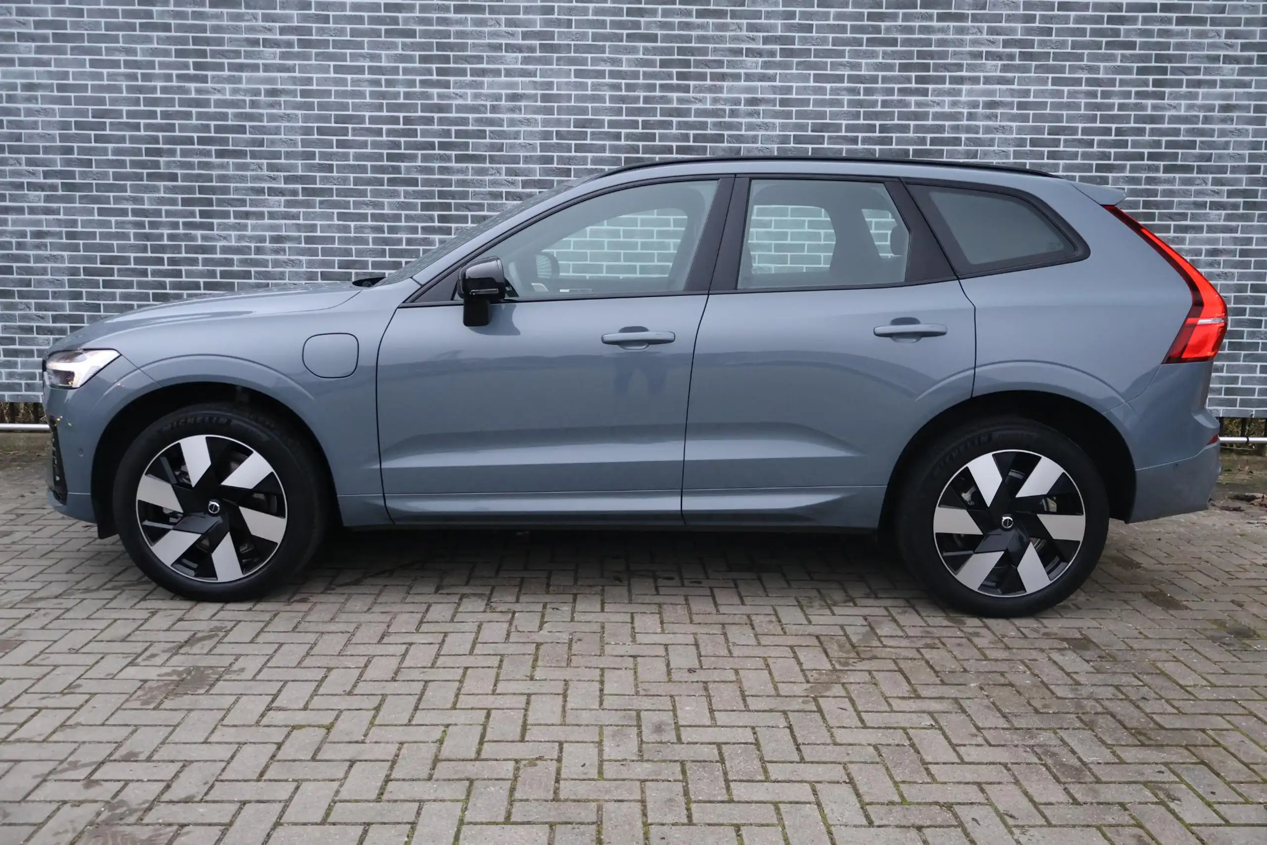 Volvo - XC60