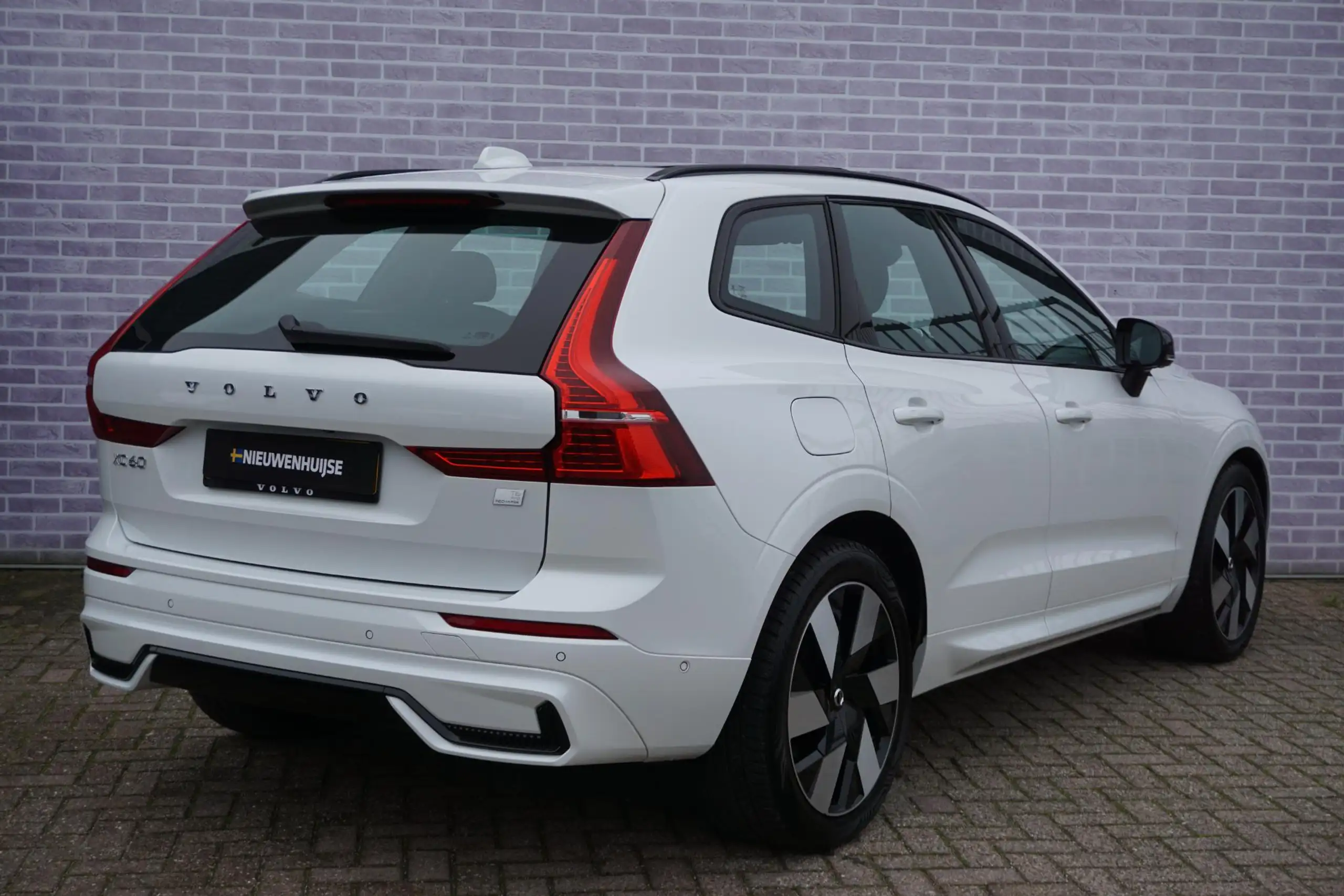 Volvo - XC60