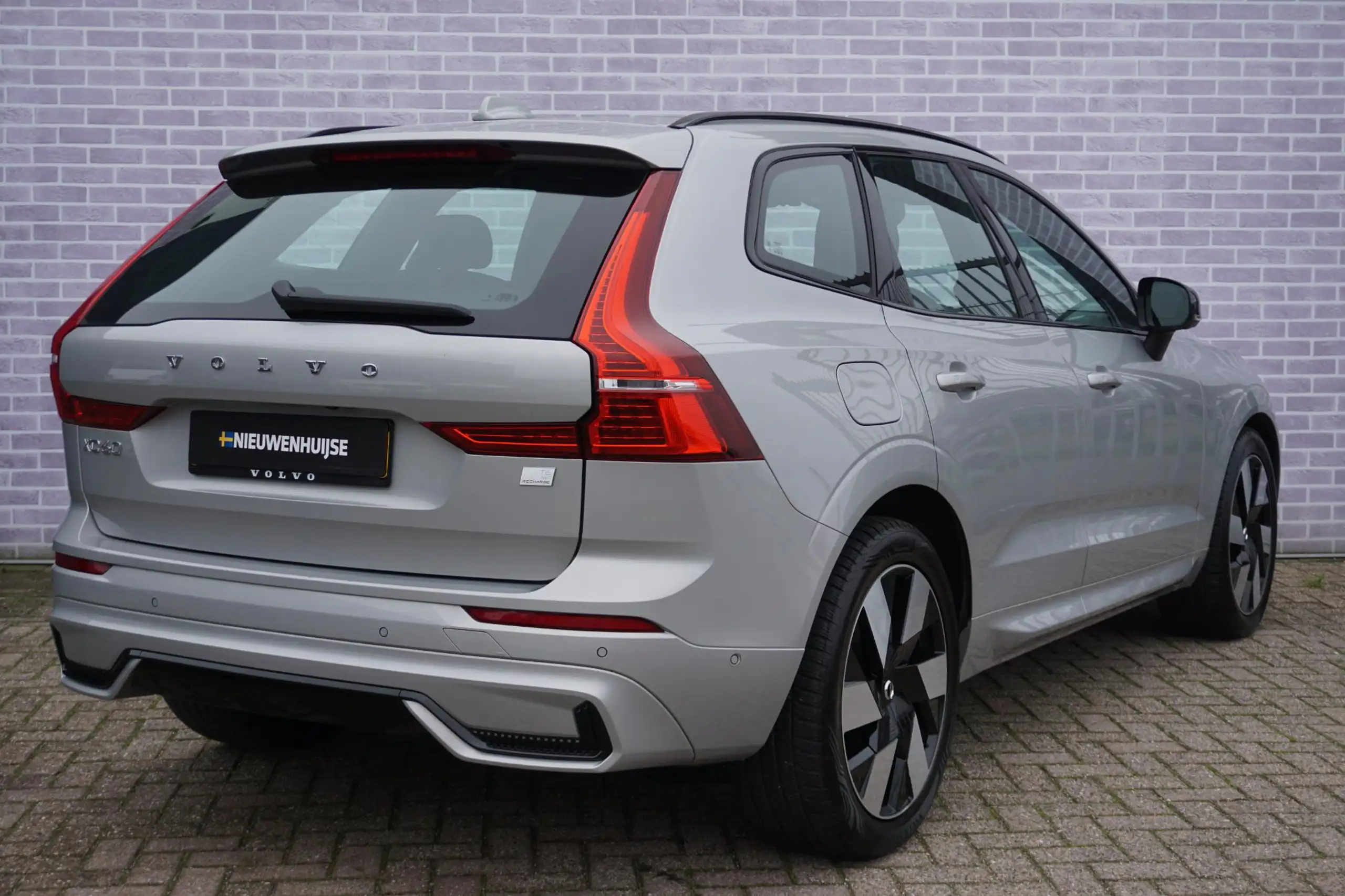 Volvo - XC60