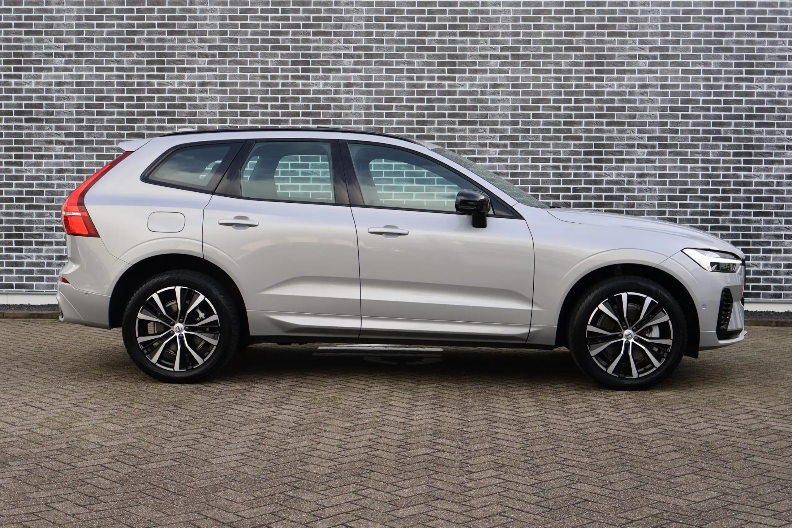 Volvo - XC60