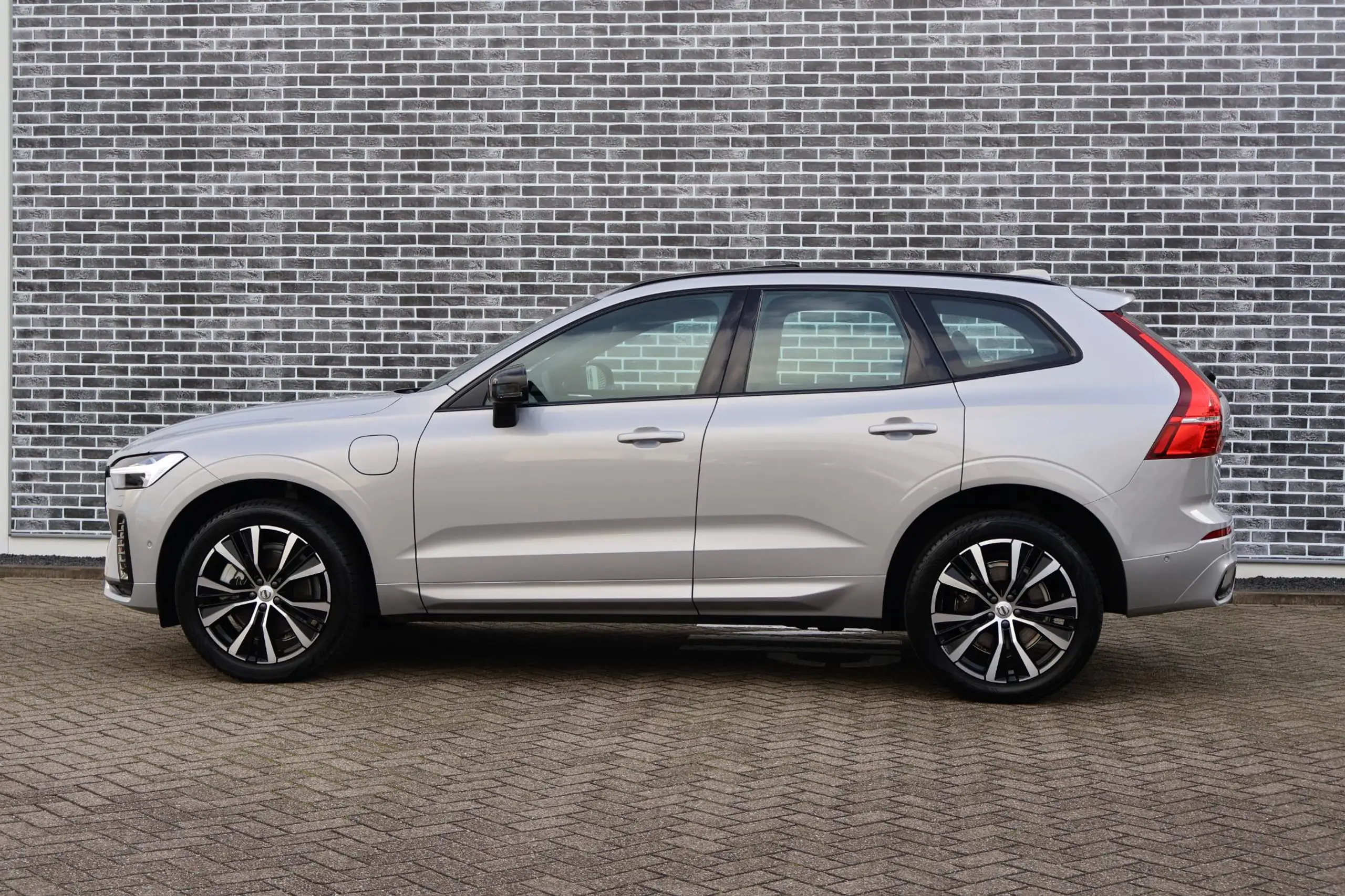 Volvo - XC60