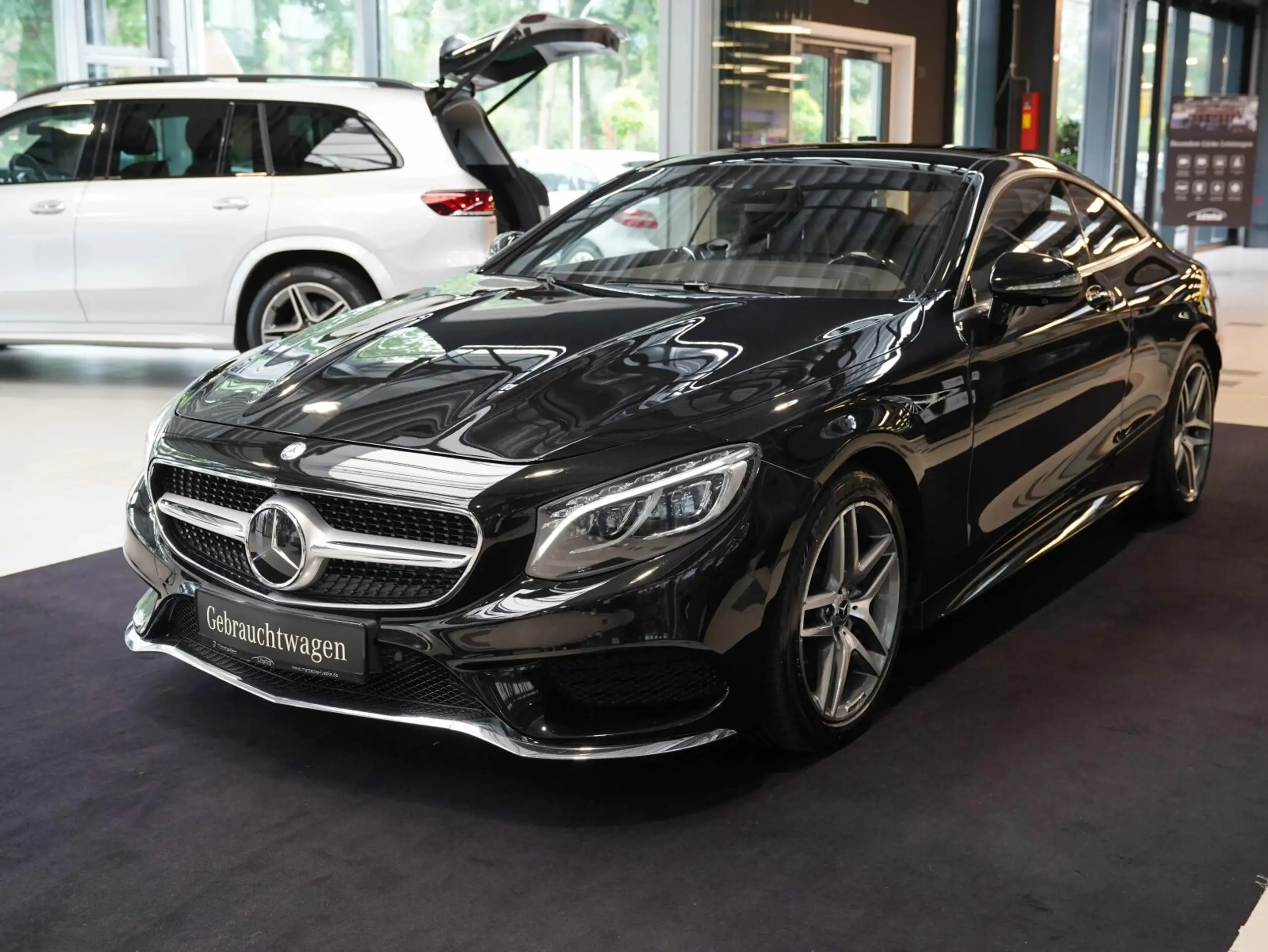 Mercedes-Benz - S 500