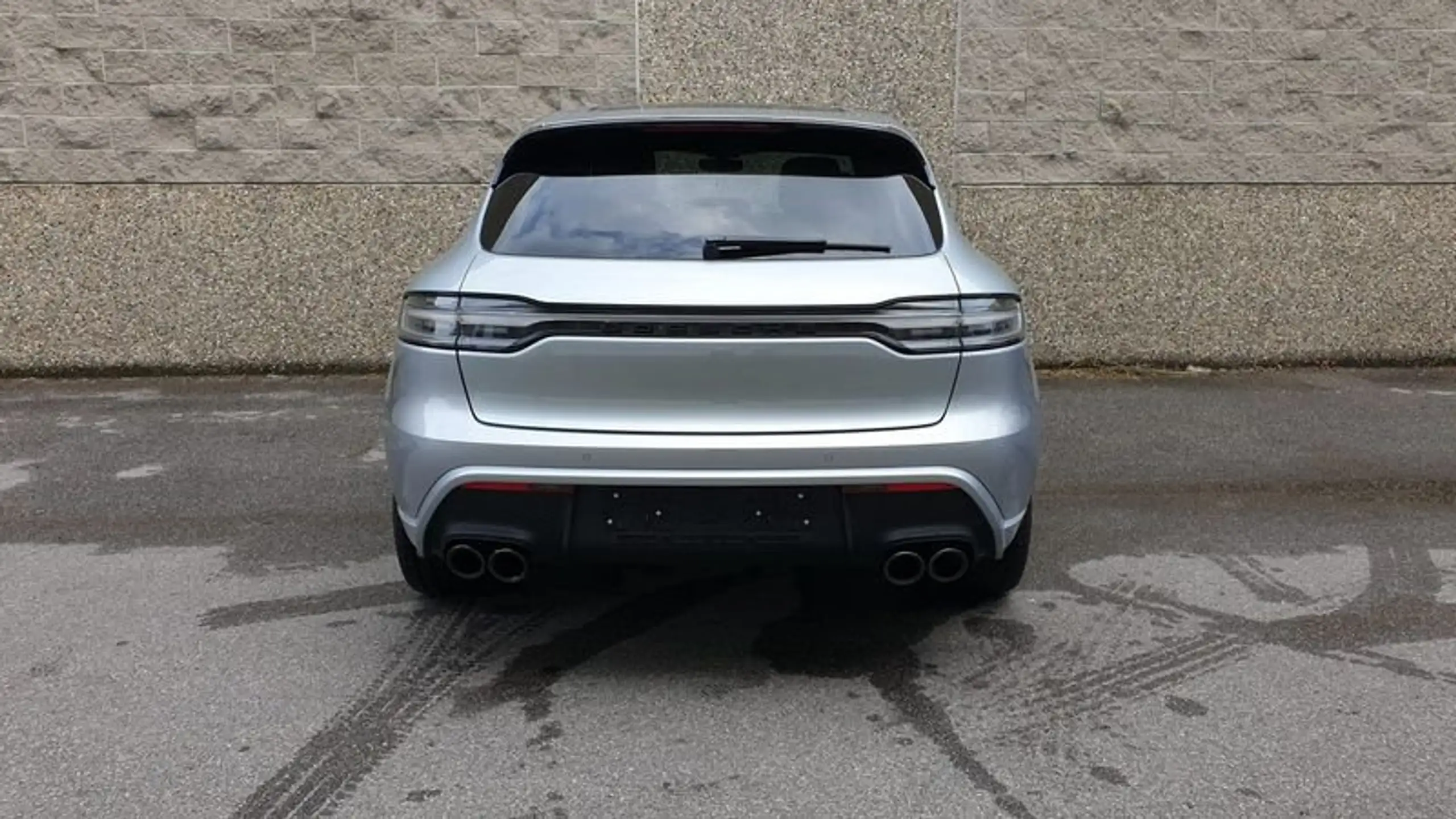 Porsche - Macan