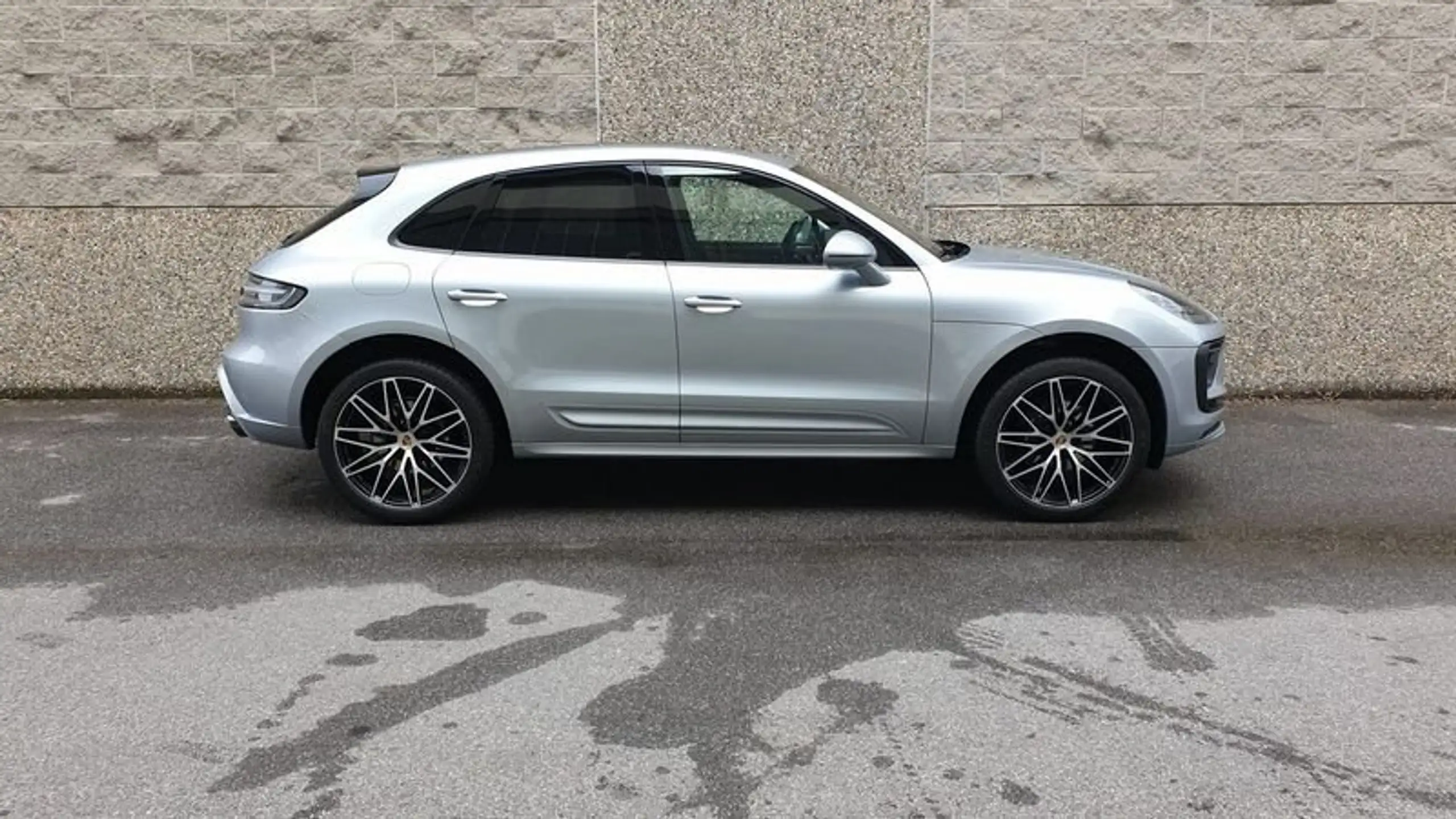 Porsche - Macan