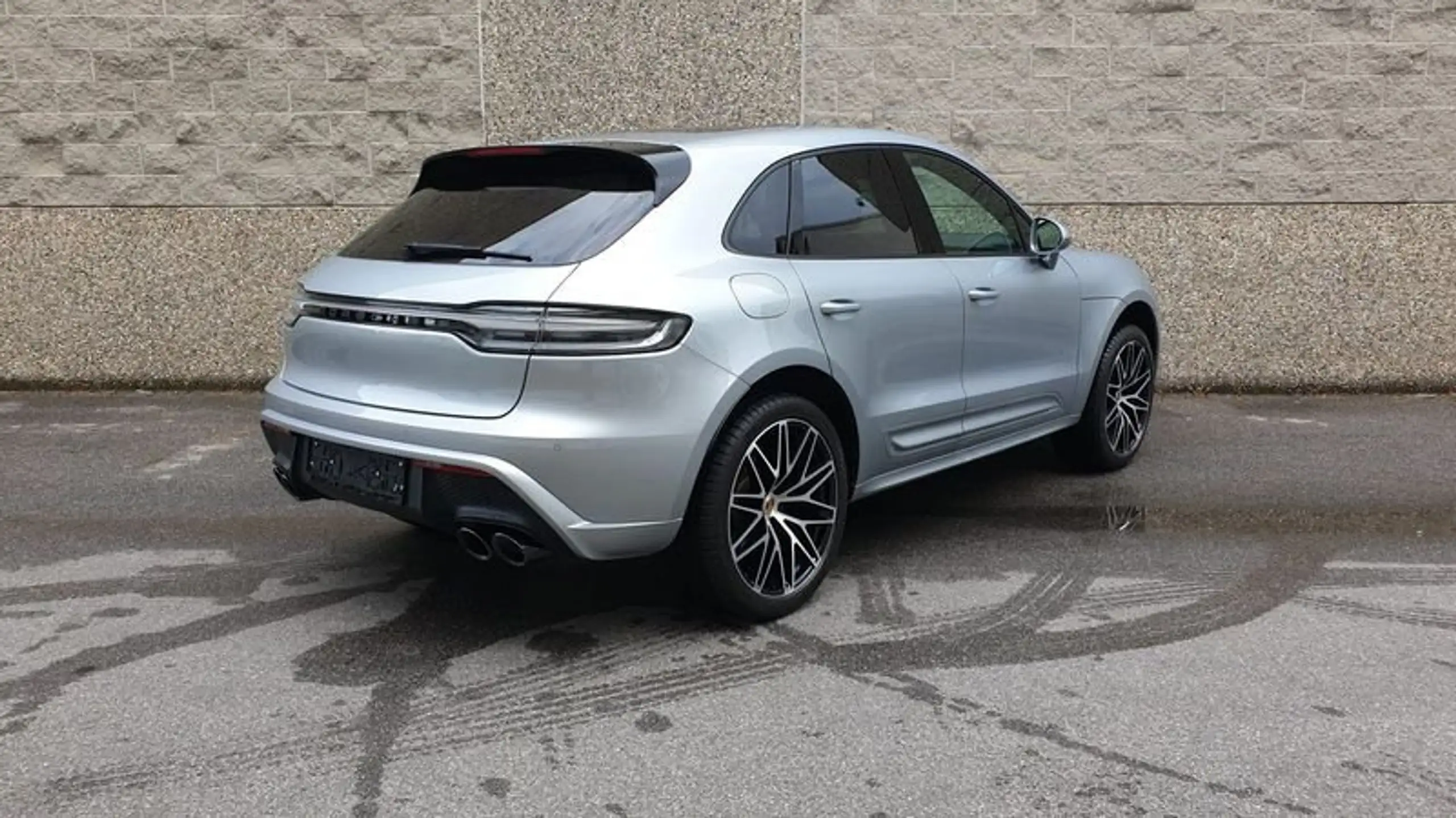 Porsche - Macan