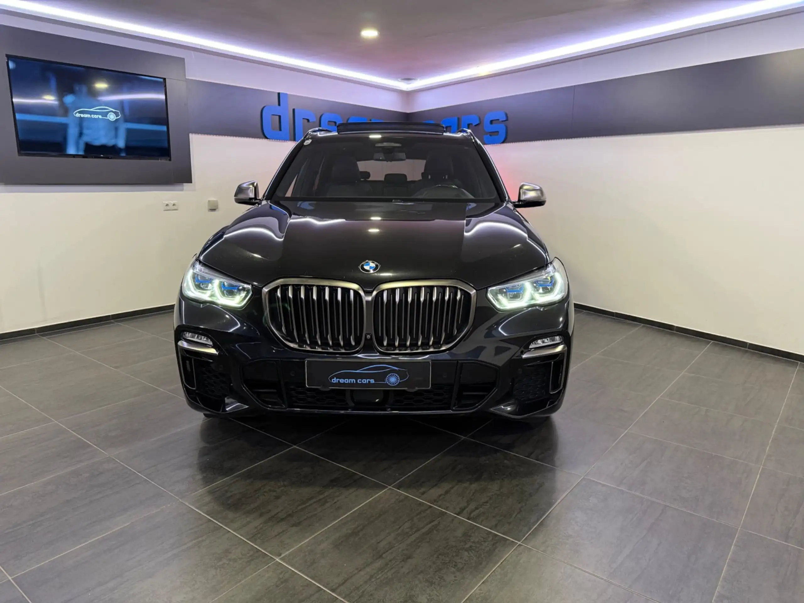 BMW - X5 M