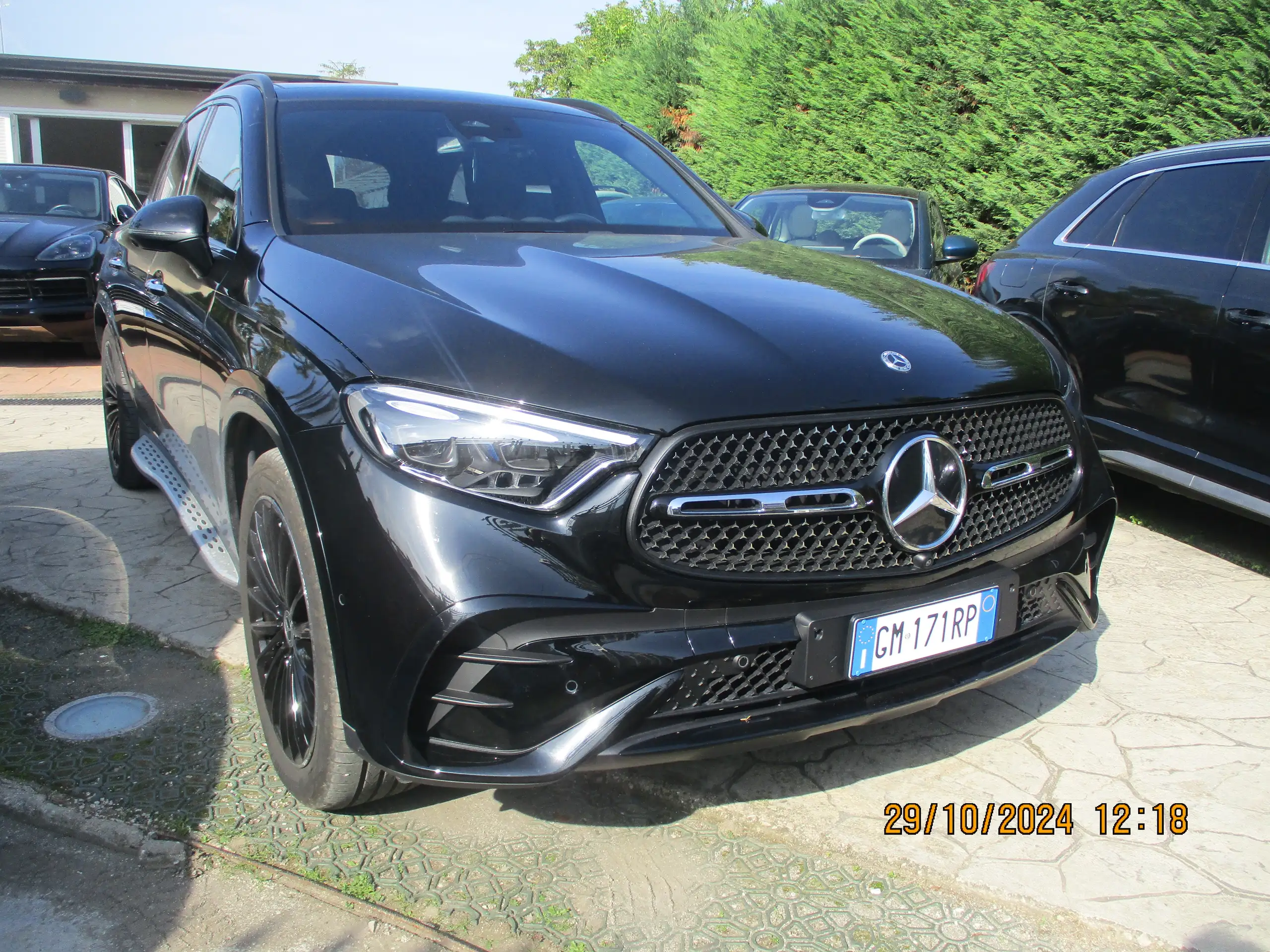 Mercedes-Benz - GLC 220