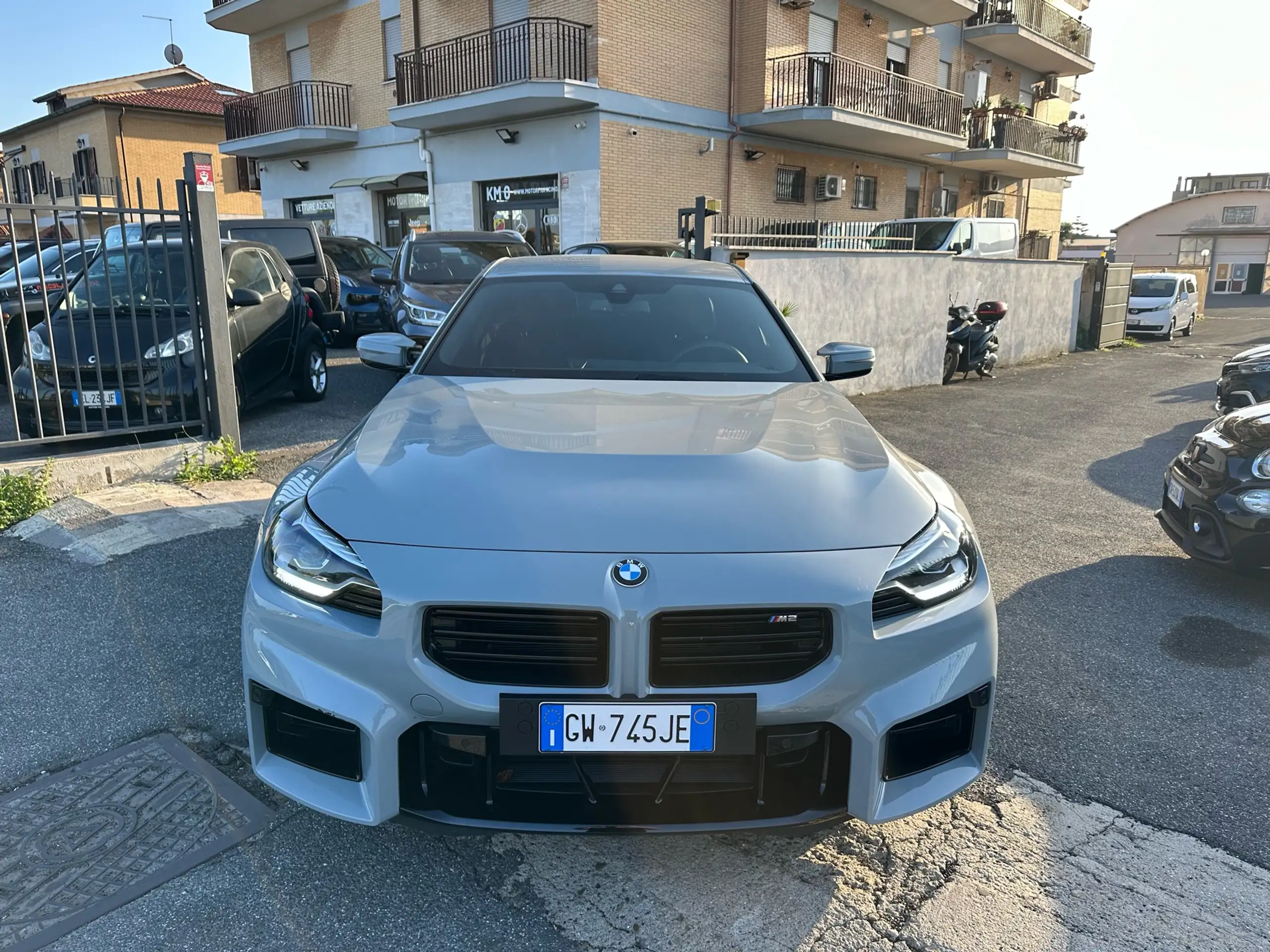 BMW - M2