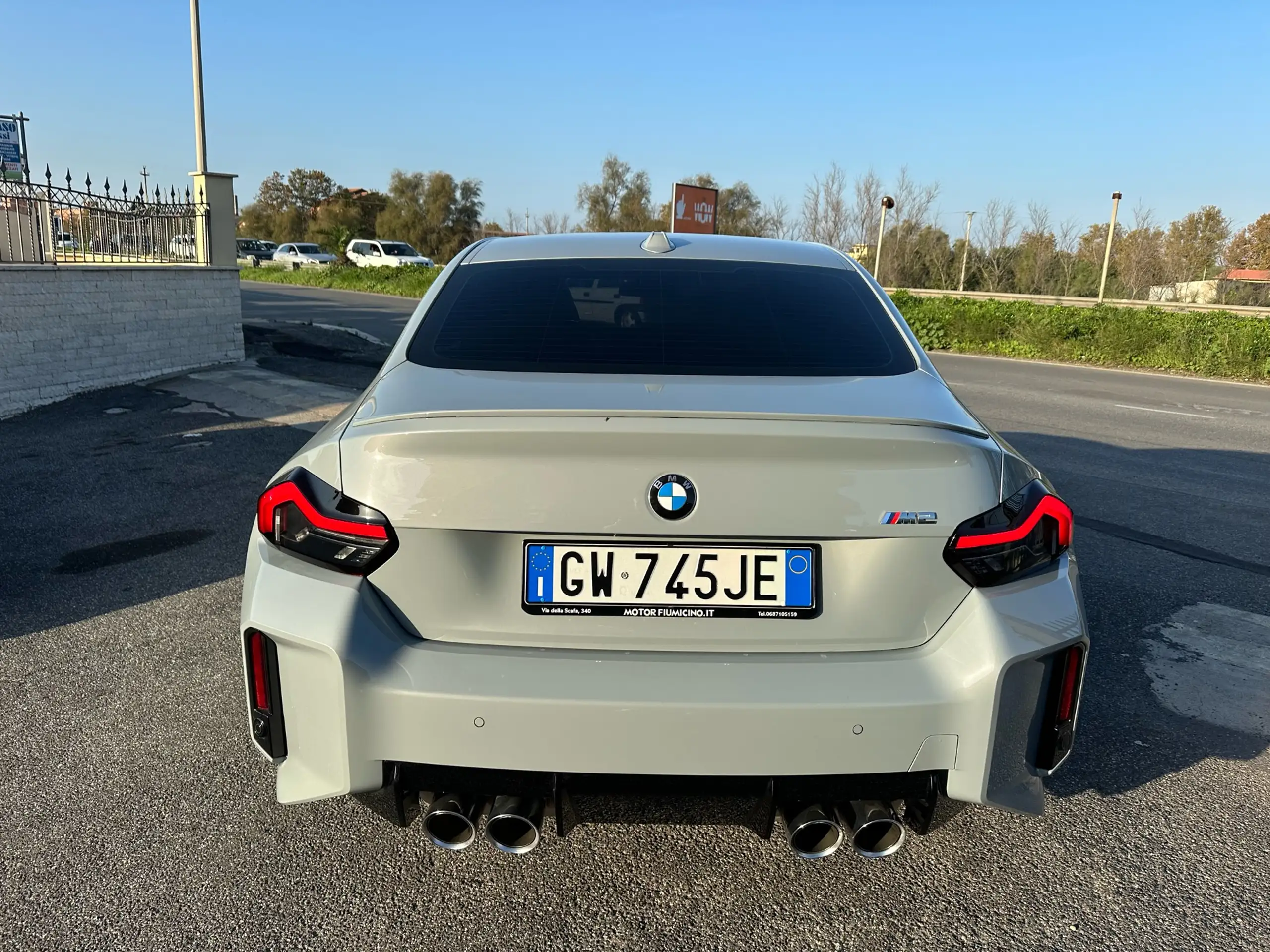 BMW - M2