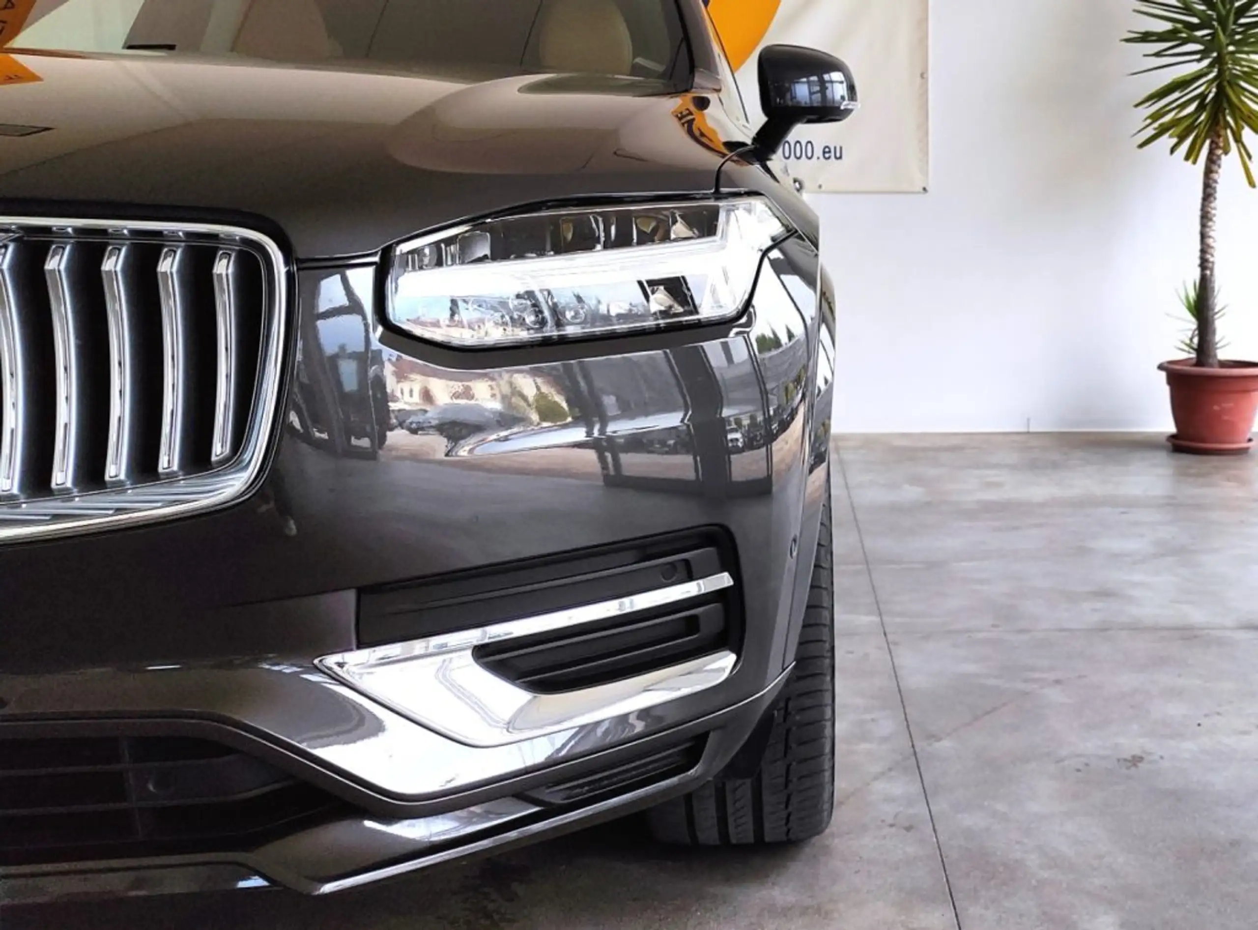 Volvo - XC90