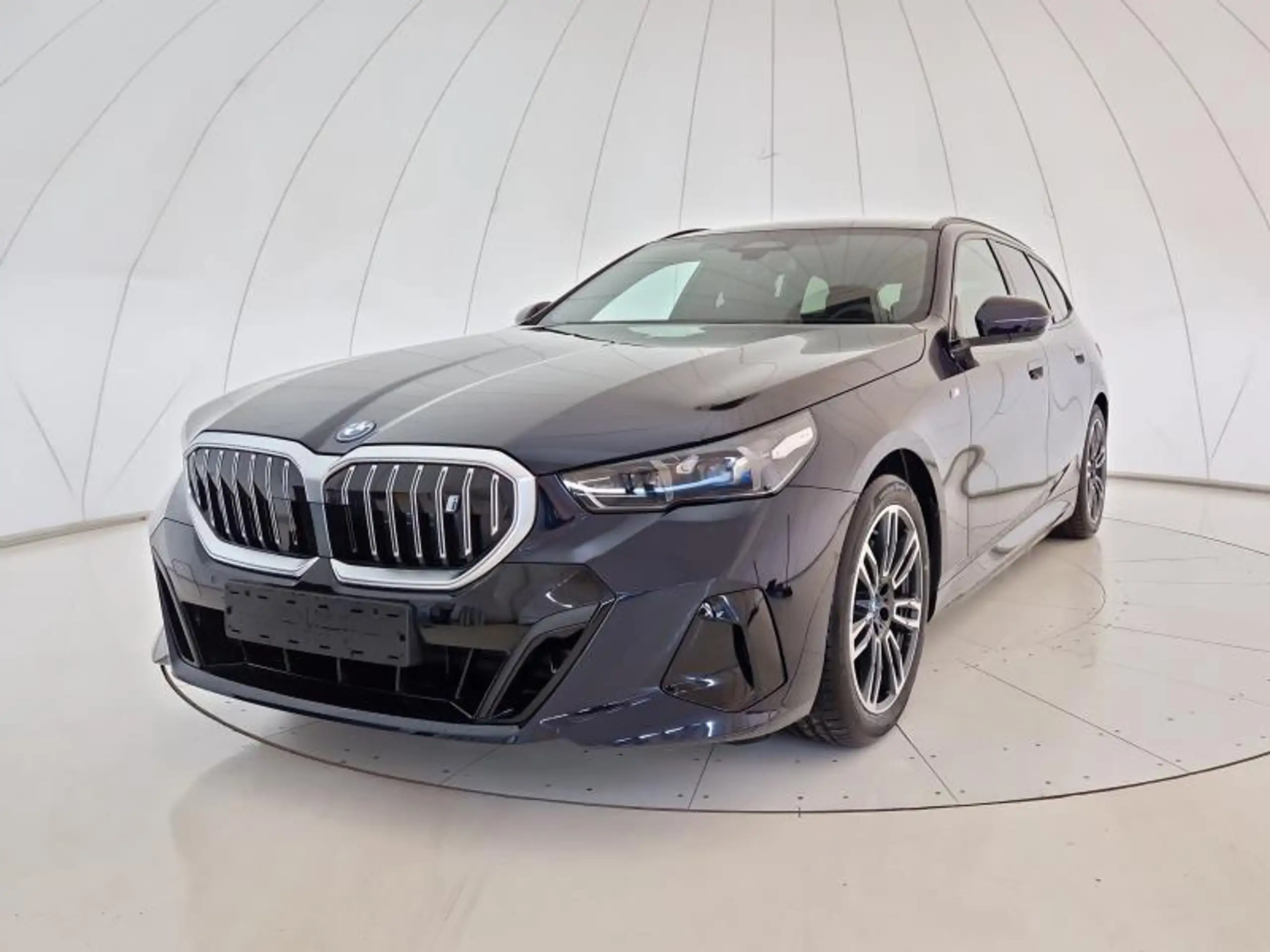 BMW i5 2024