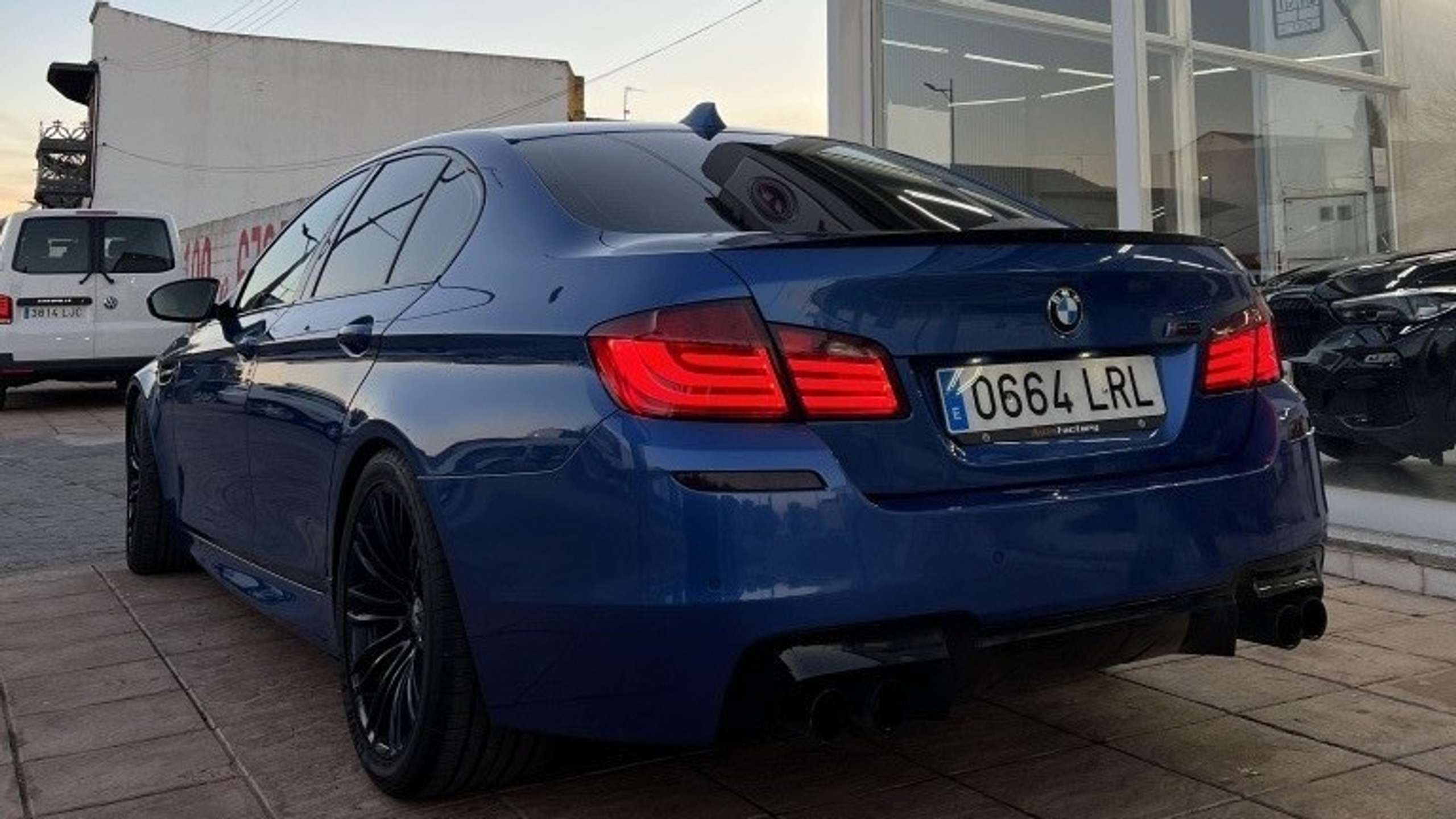 BMW - M5