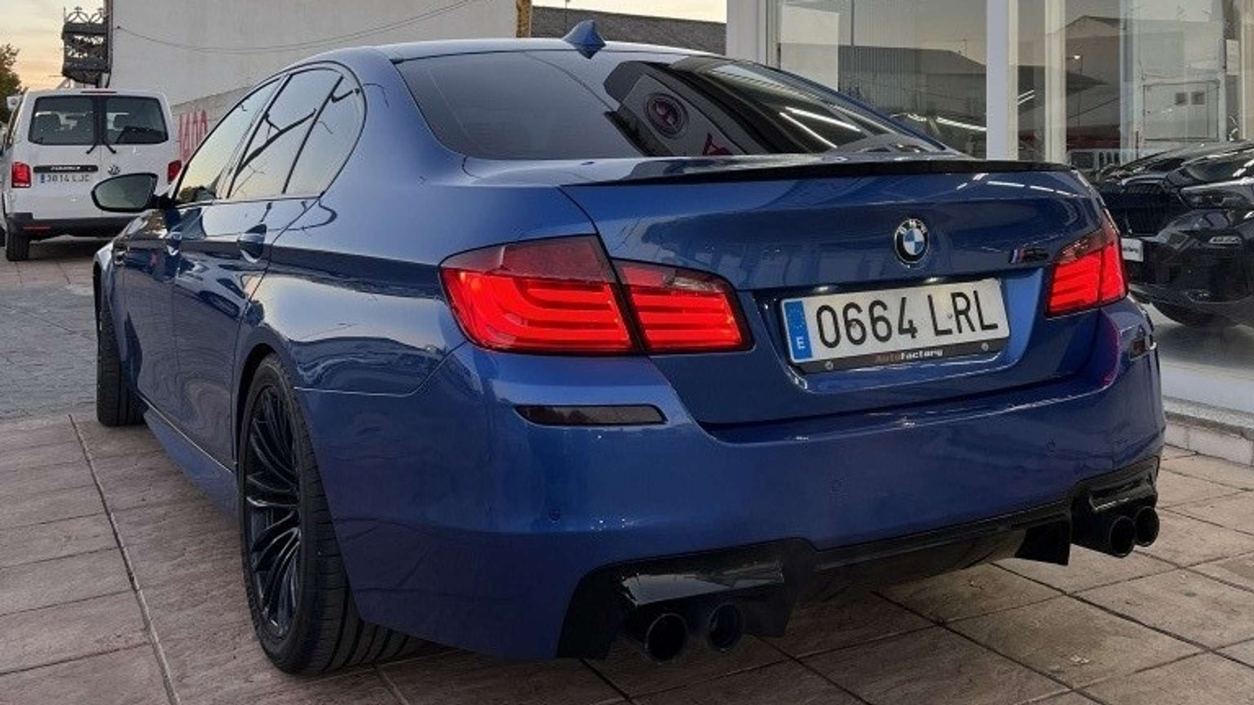 BMW - M5