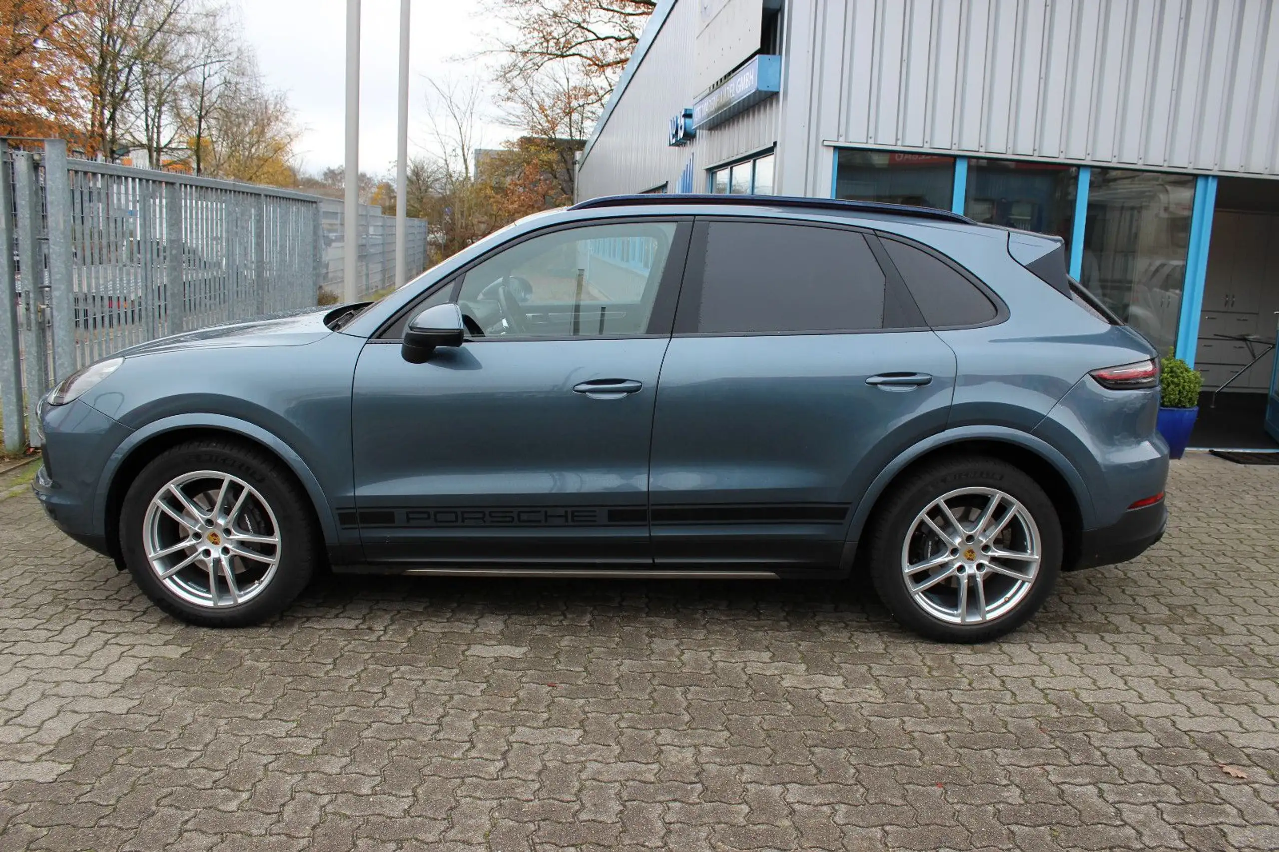 Porsche - Cayenne