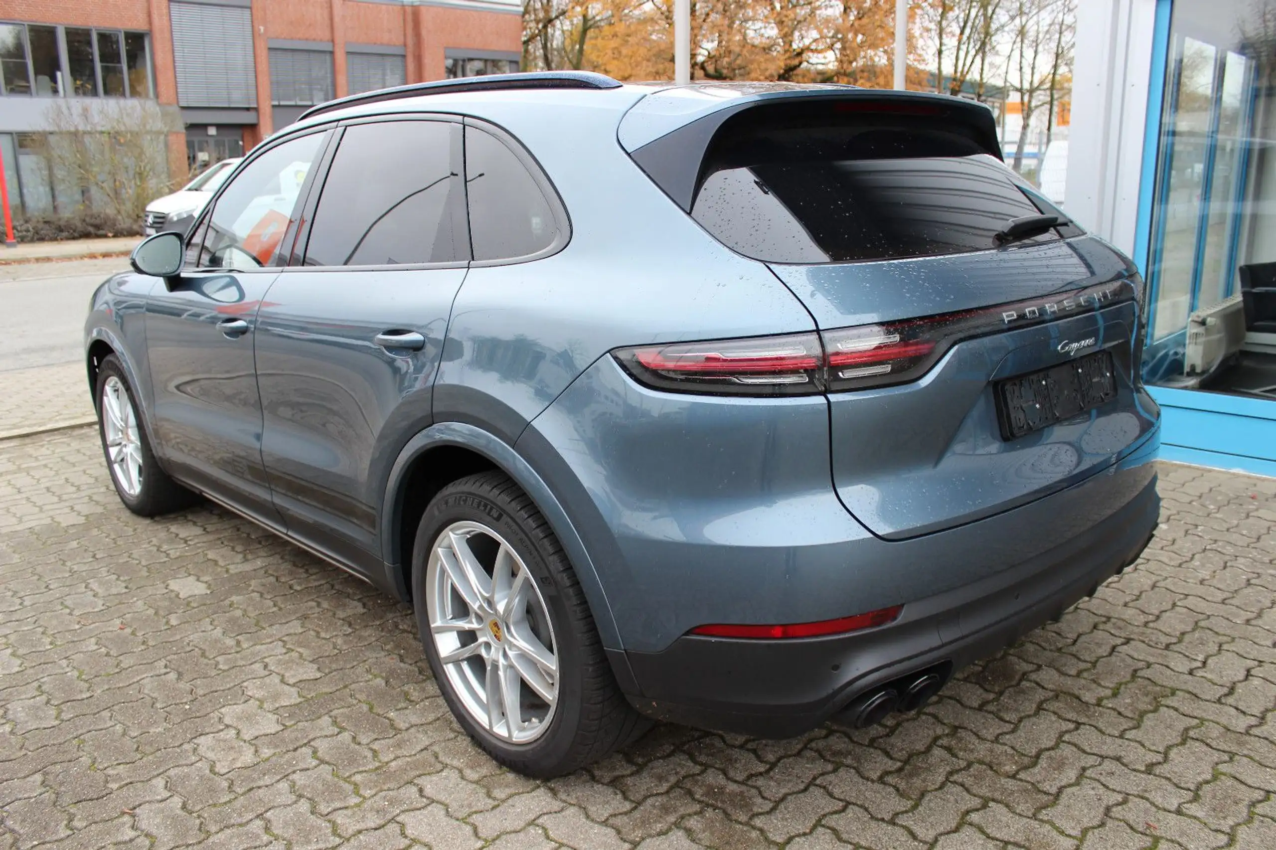 Porsche - Cayenne