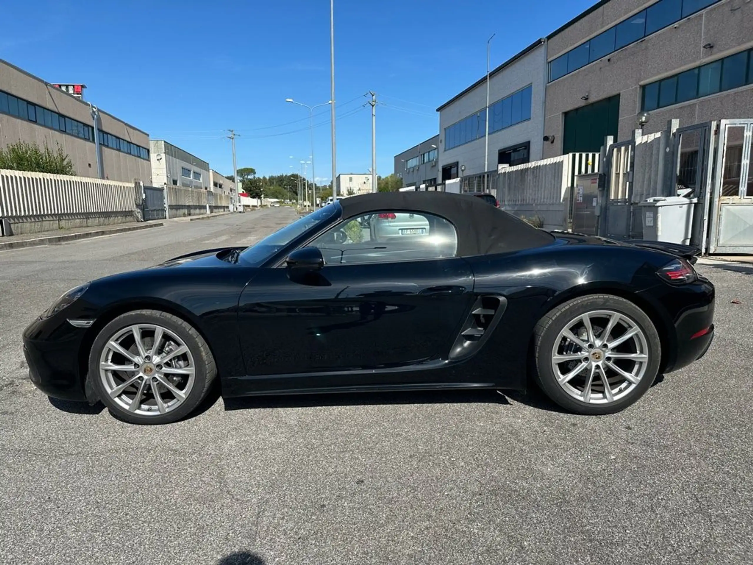 Porsche - 718 Spyder