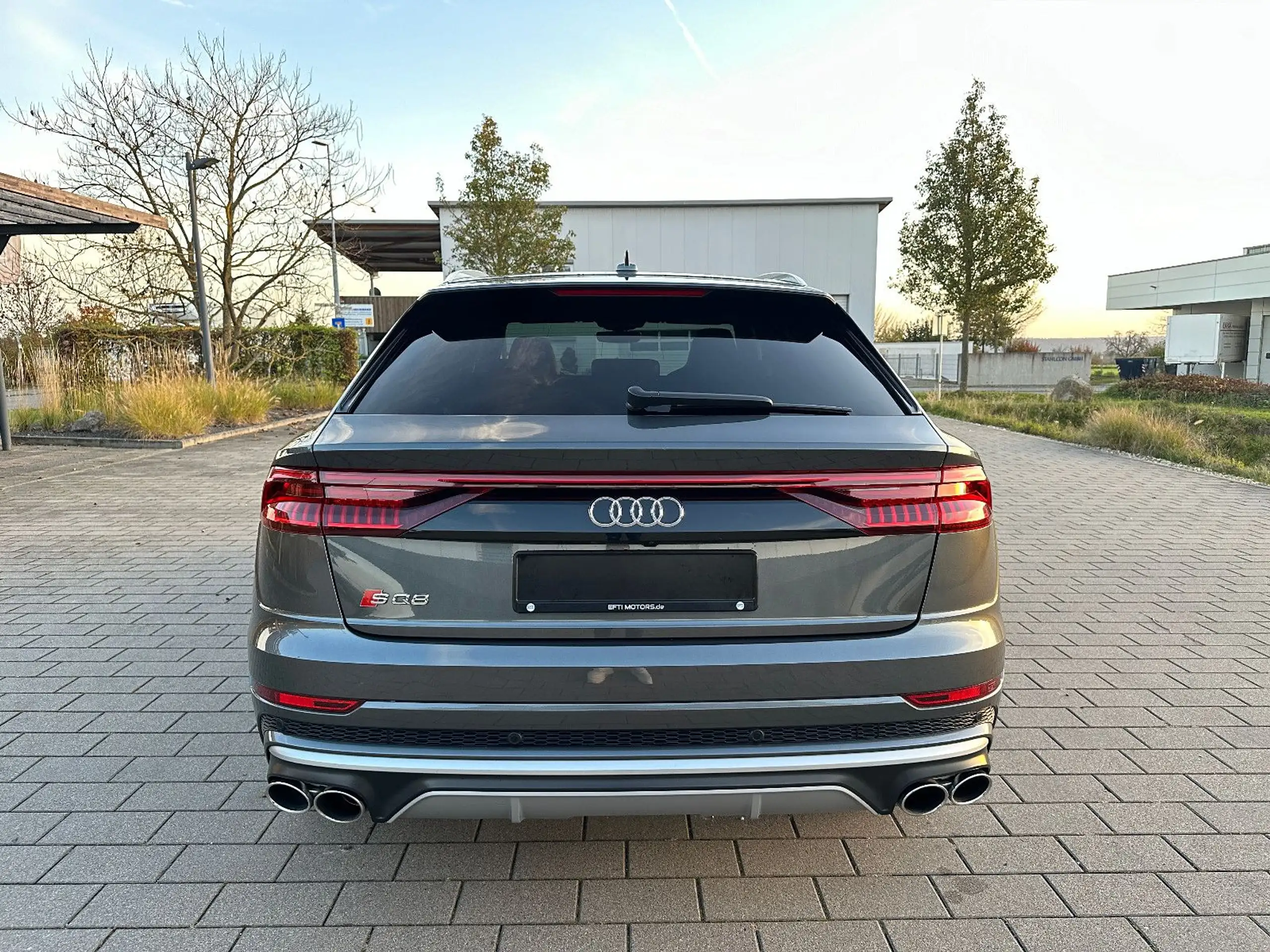 Audi - SQ8