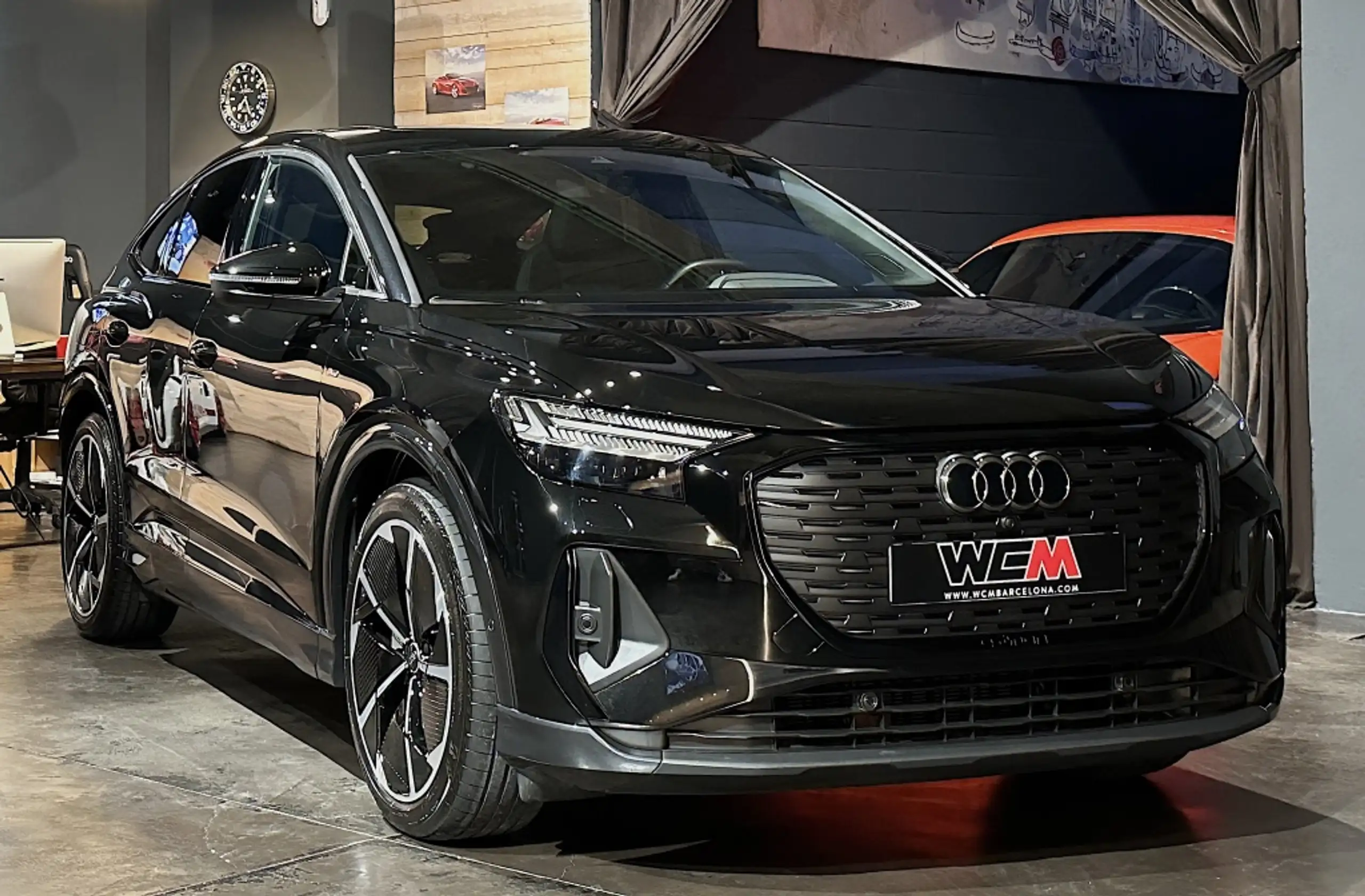 Audi - Q4 e-tron