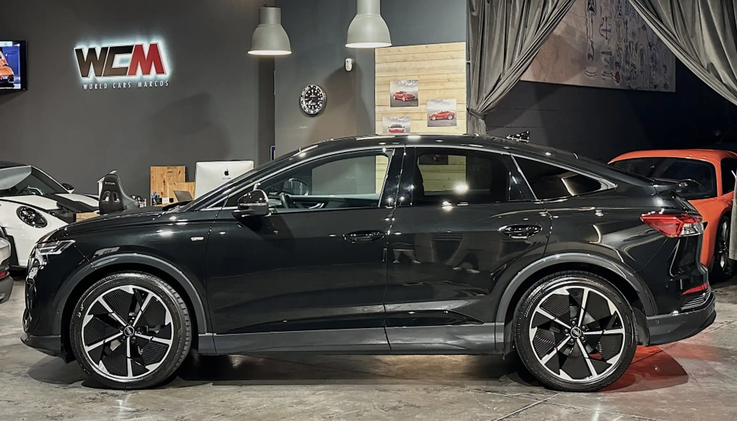 Audi - Q4 e-tron