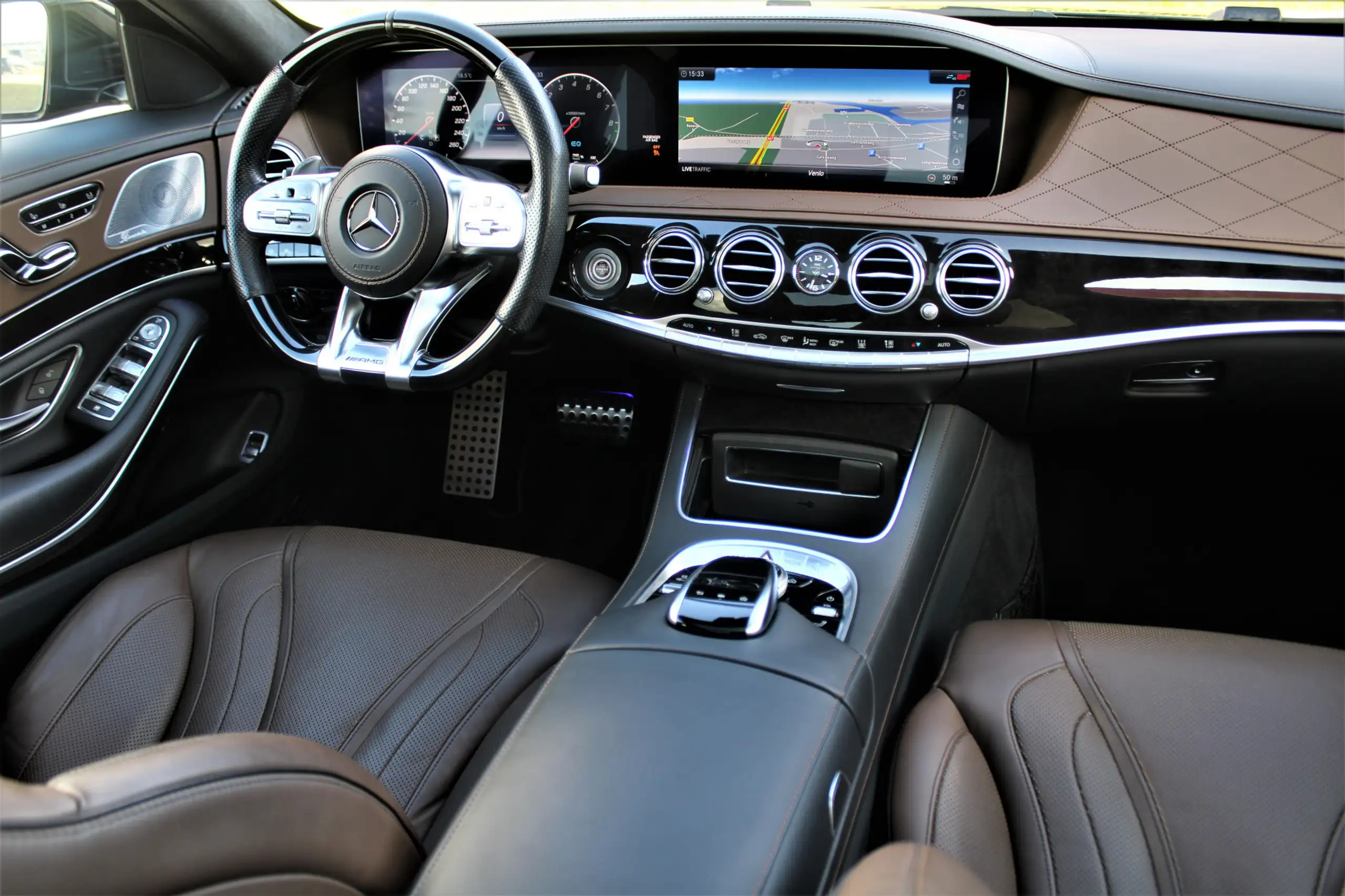 Mercedes-Benz - S 560 E