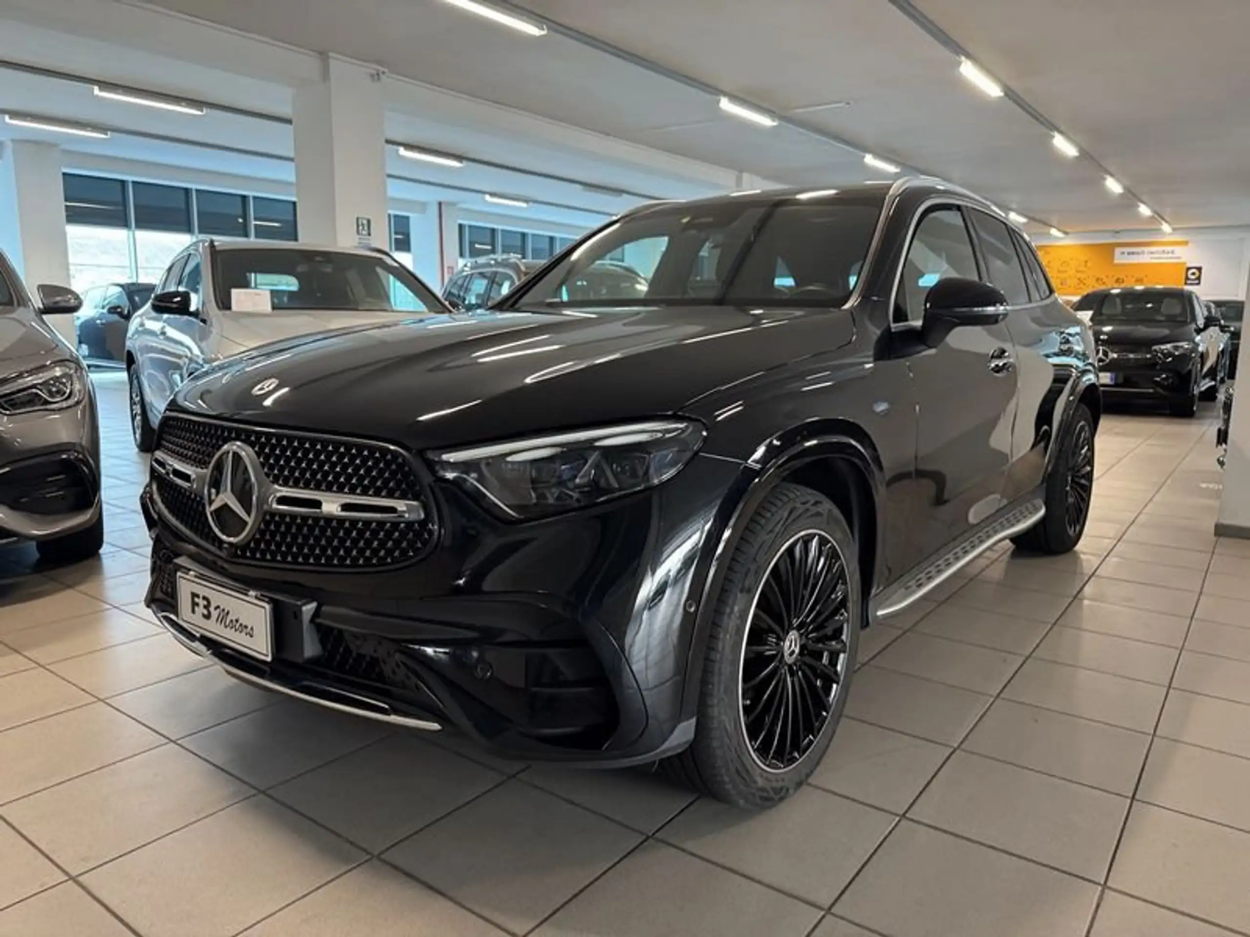 Mercedes-Benz - GLC 220