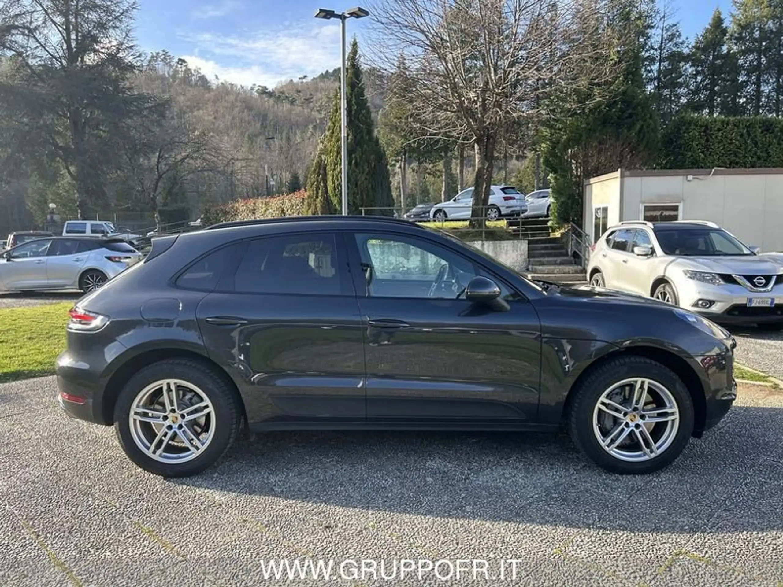 Porsche - Macan