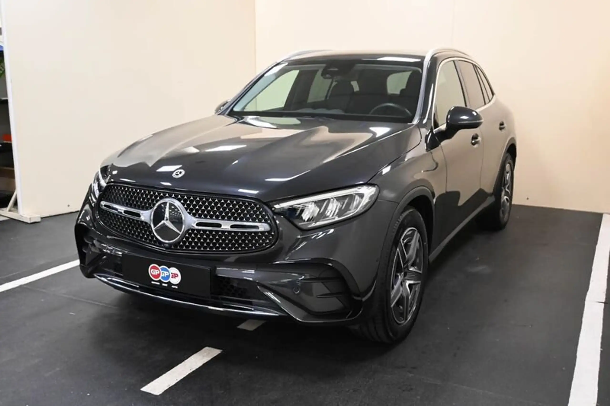 Mercedes-Benz - GLC 220