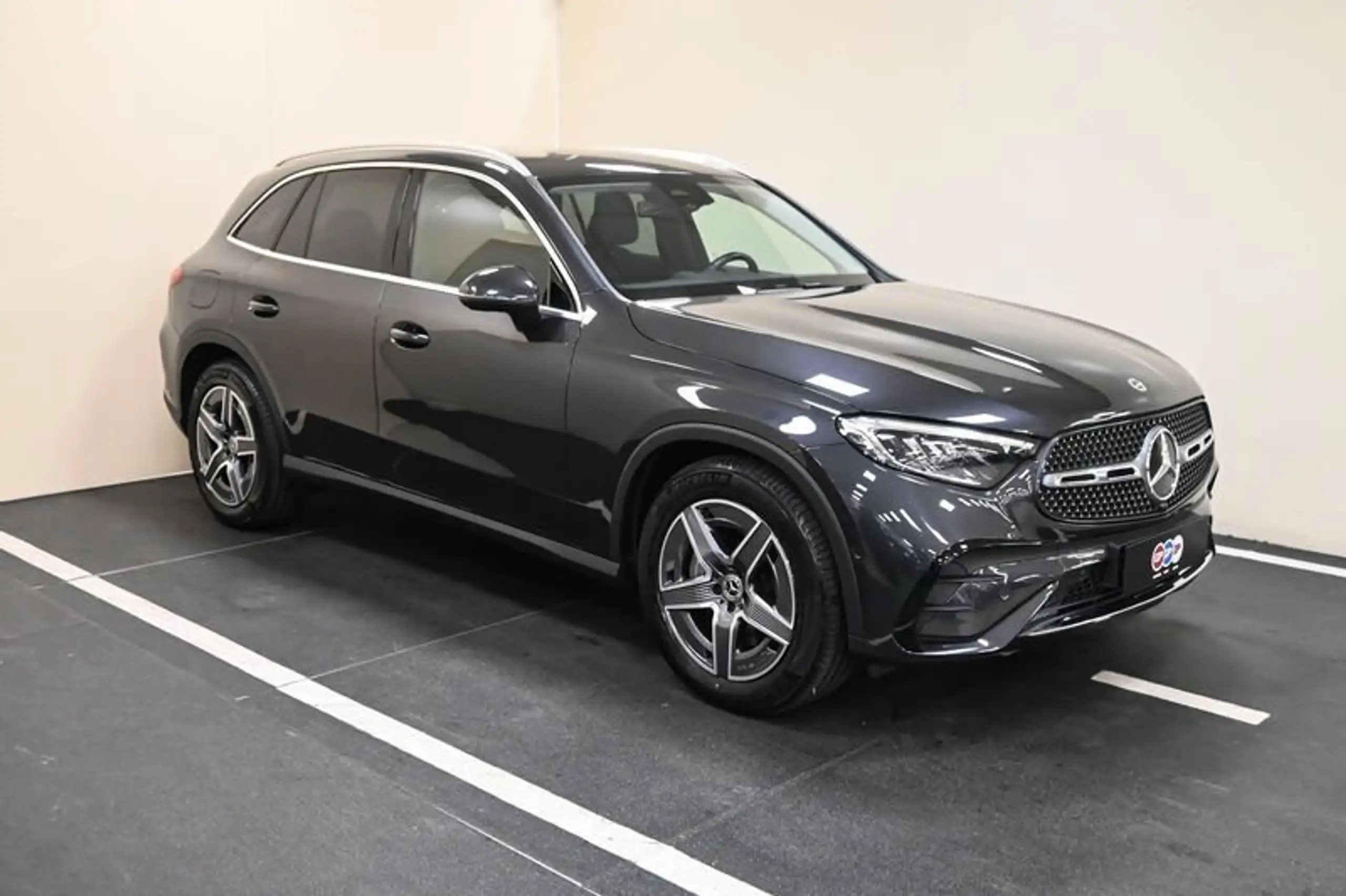 Mercedes-Benz - GLC 220