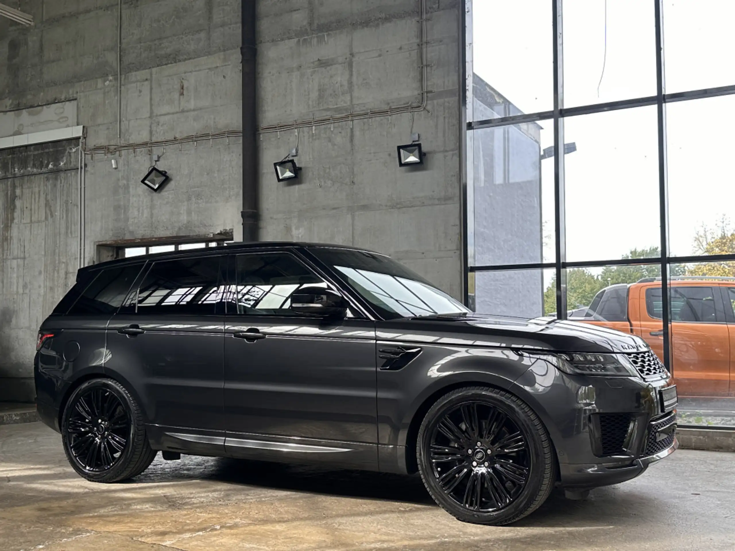 Land Rover - Range Rover Sport