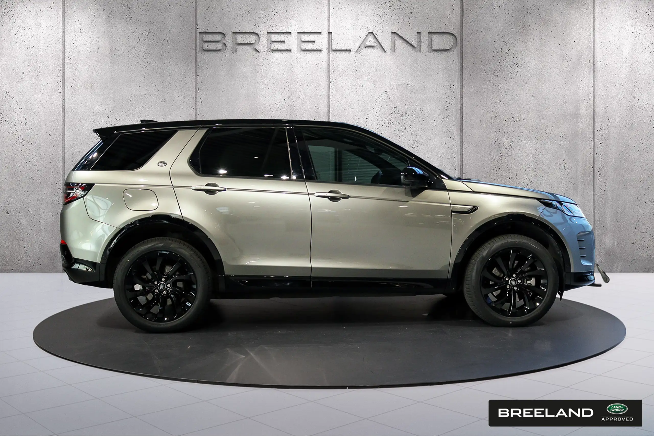 Land Rover - Discovery Sport