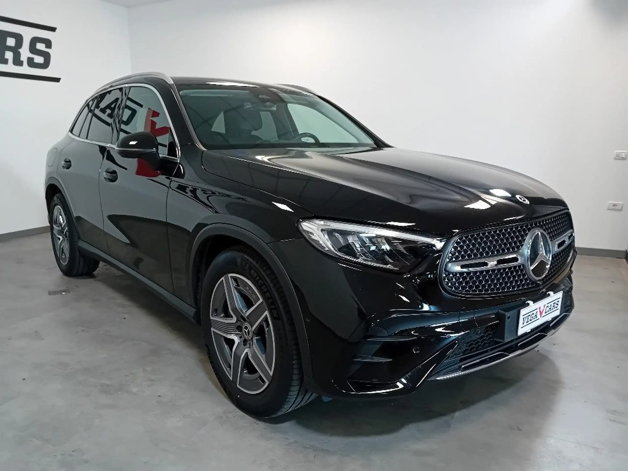 Mercedes-Benz - GLC 220