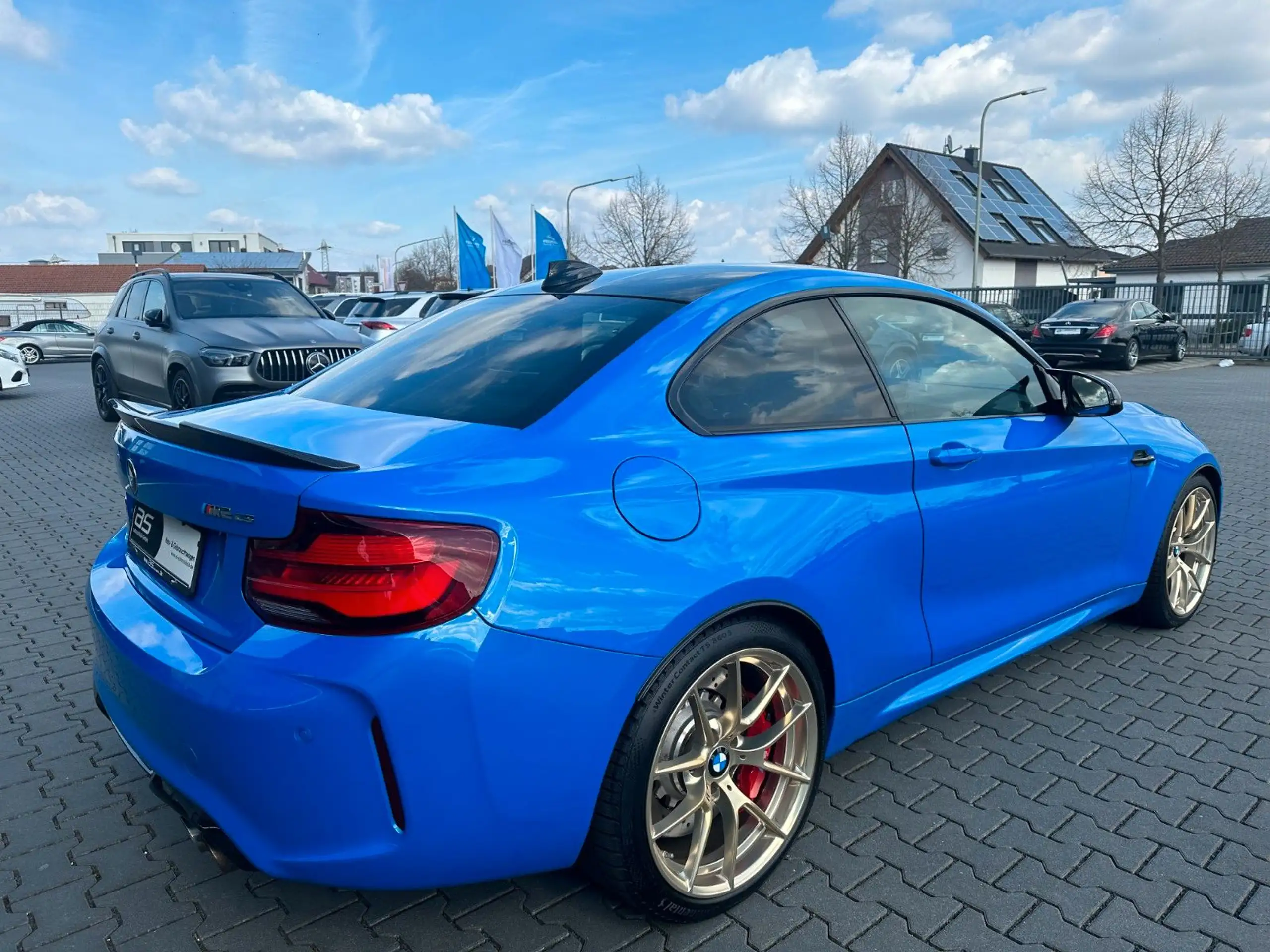 BMW - M2