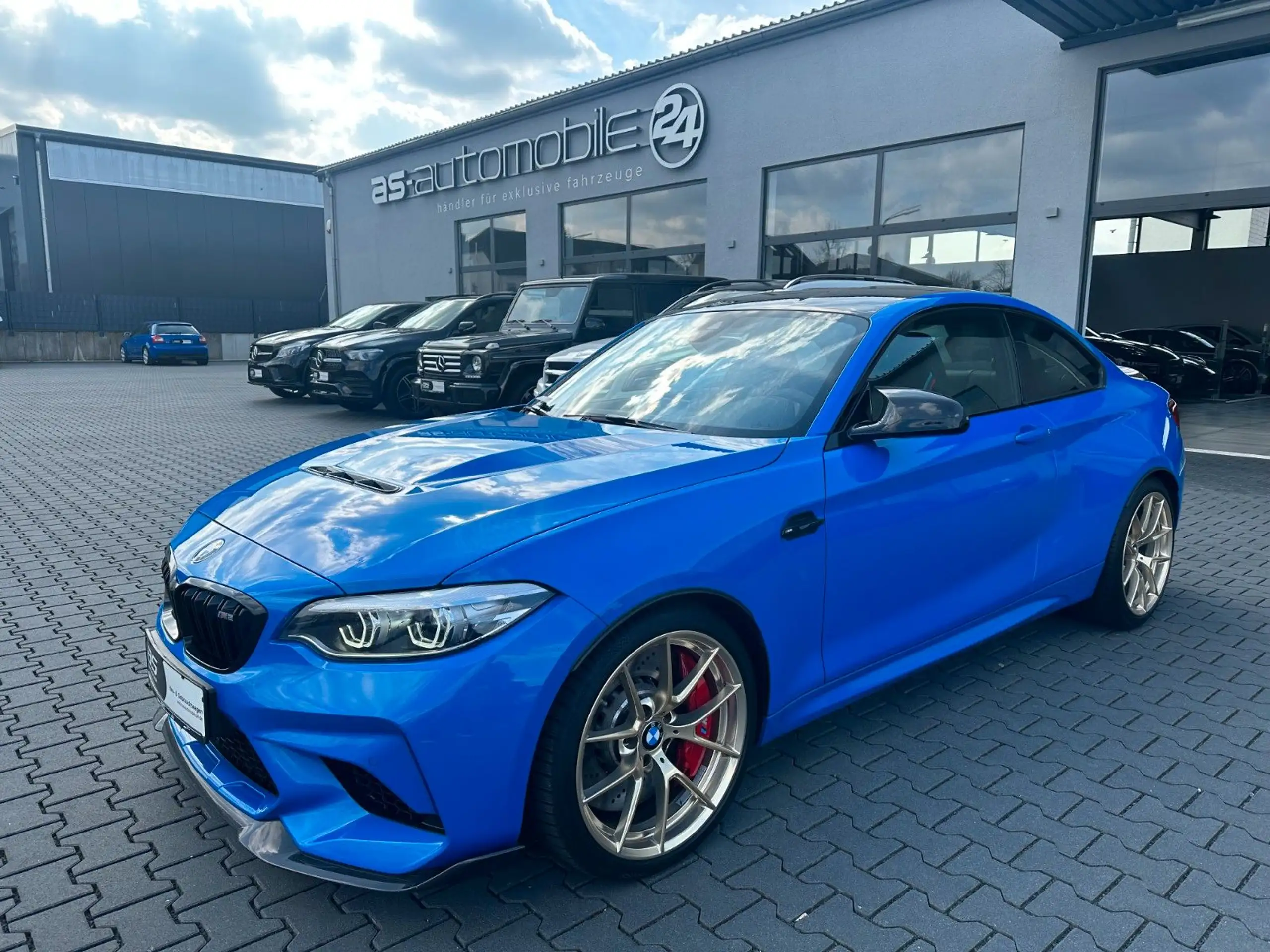 BMW - M2