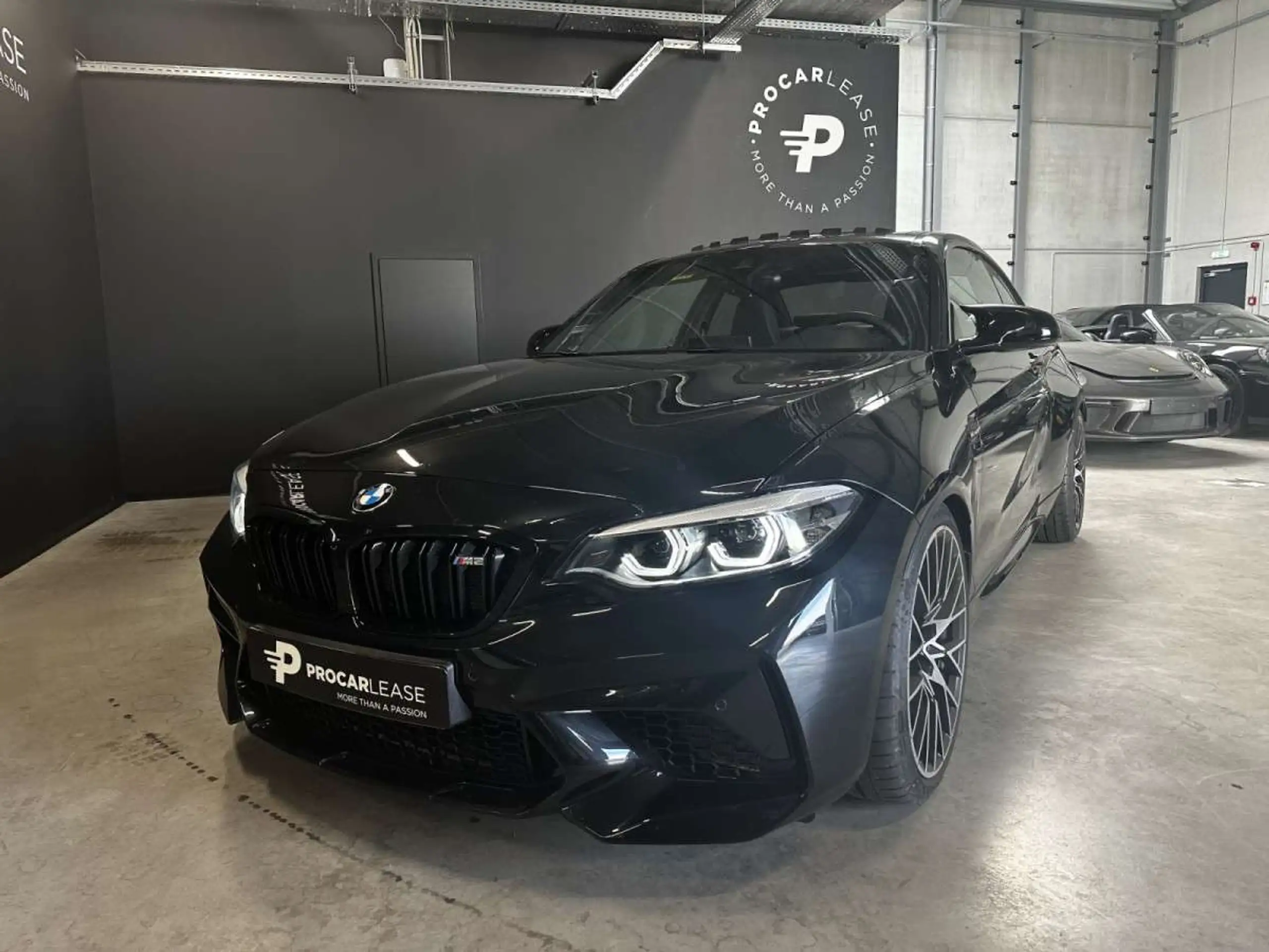 BMW - M2