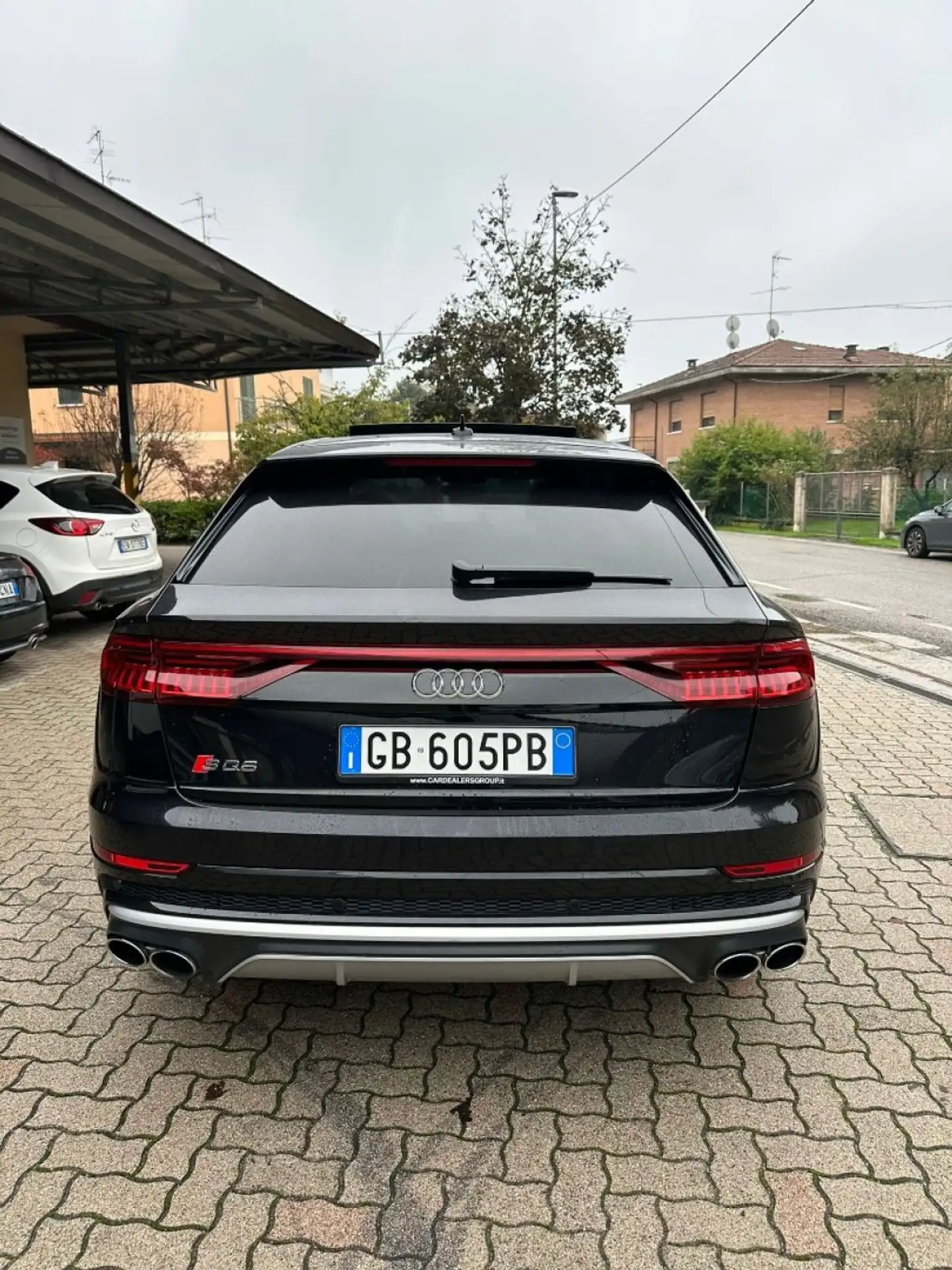 Audi - SQ8