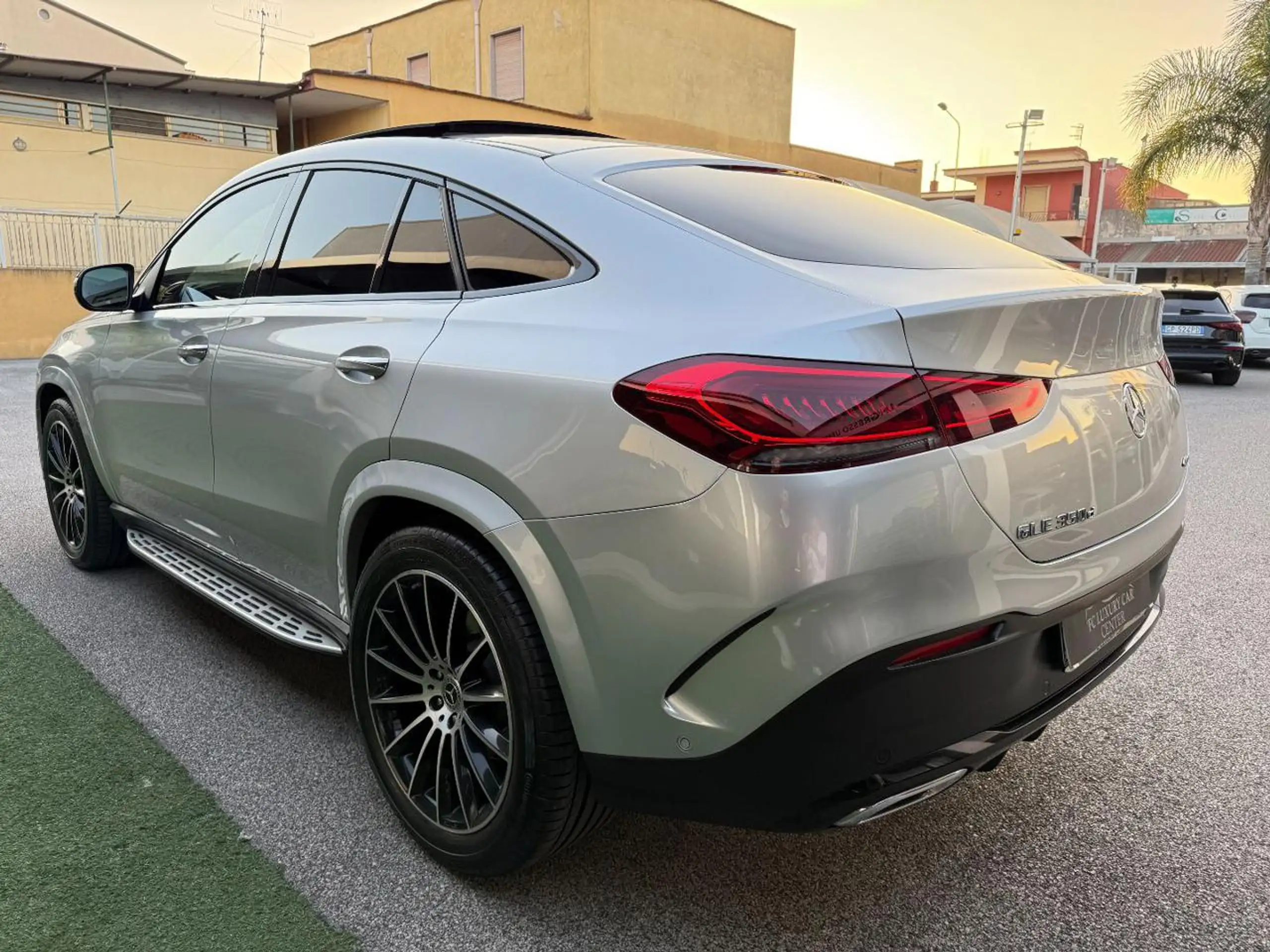 Mercedes-Benz - GLE 350