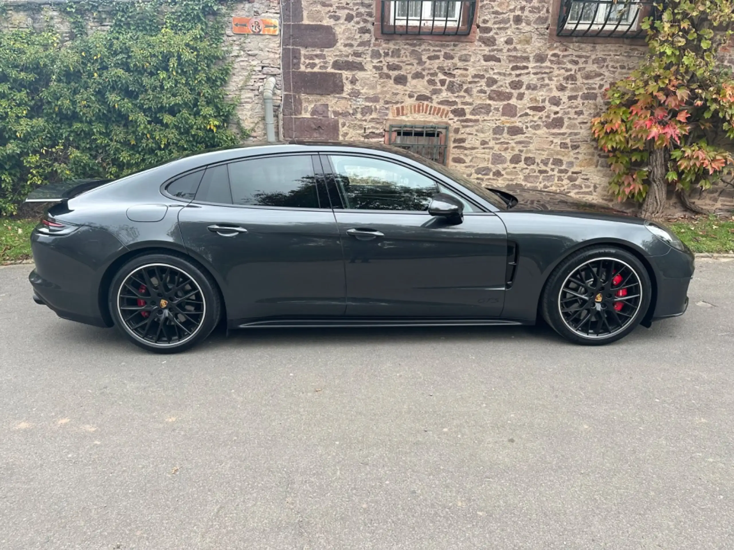 Porsche - Panamera