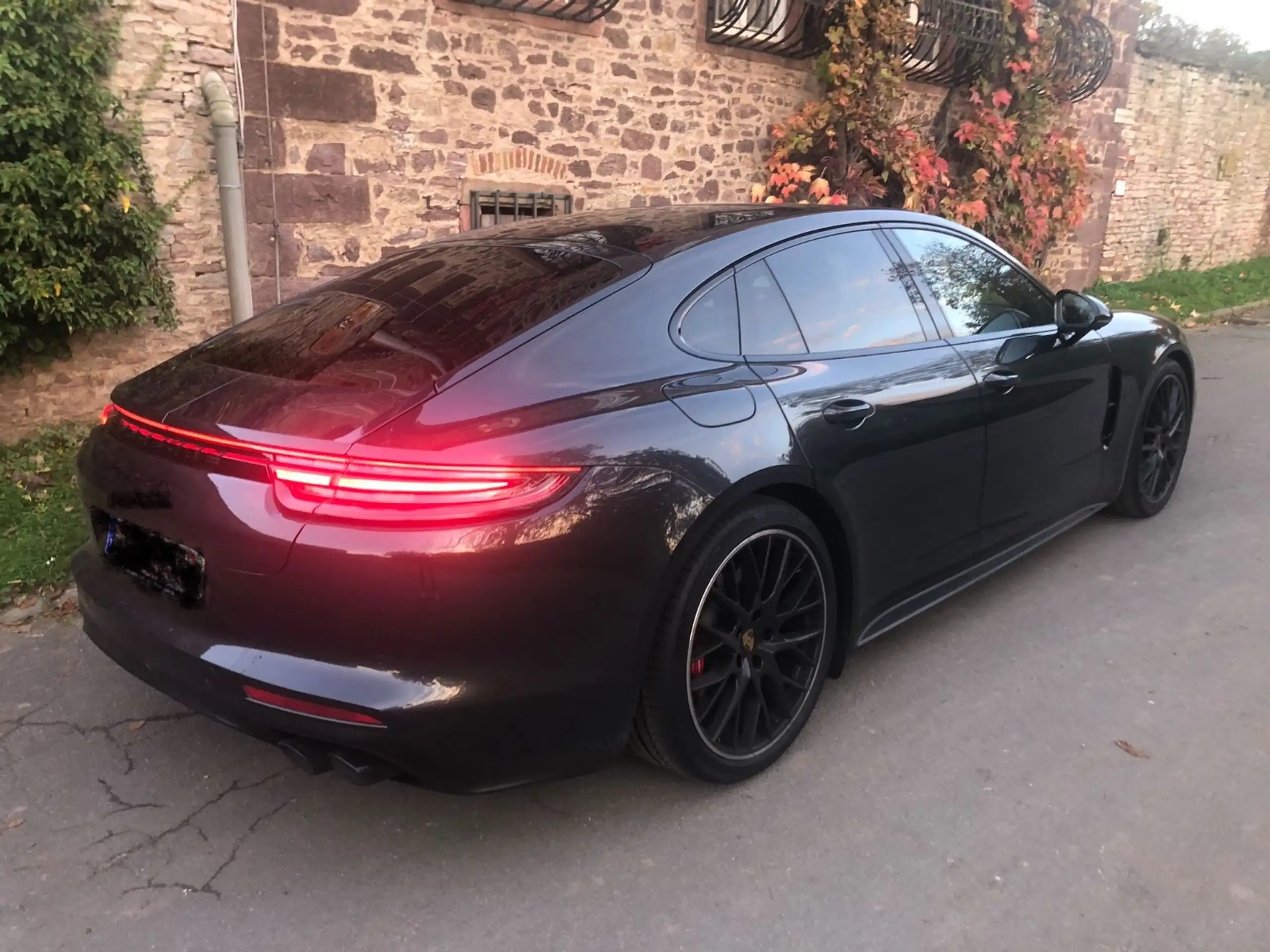 Porsche - Panamera