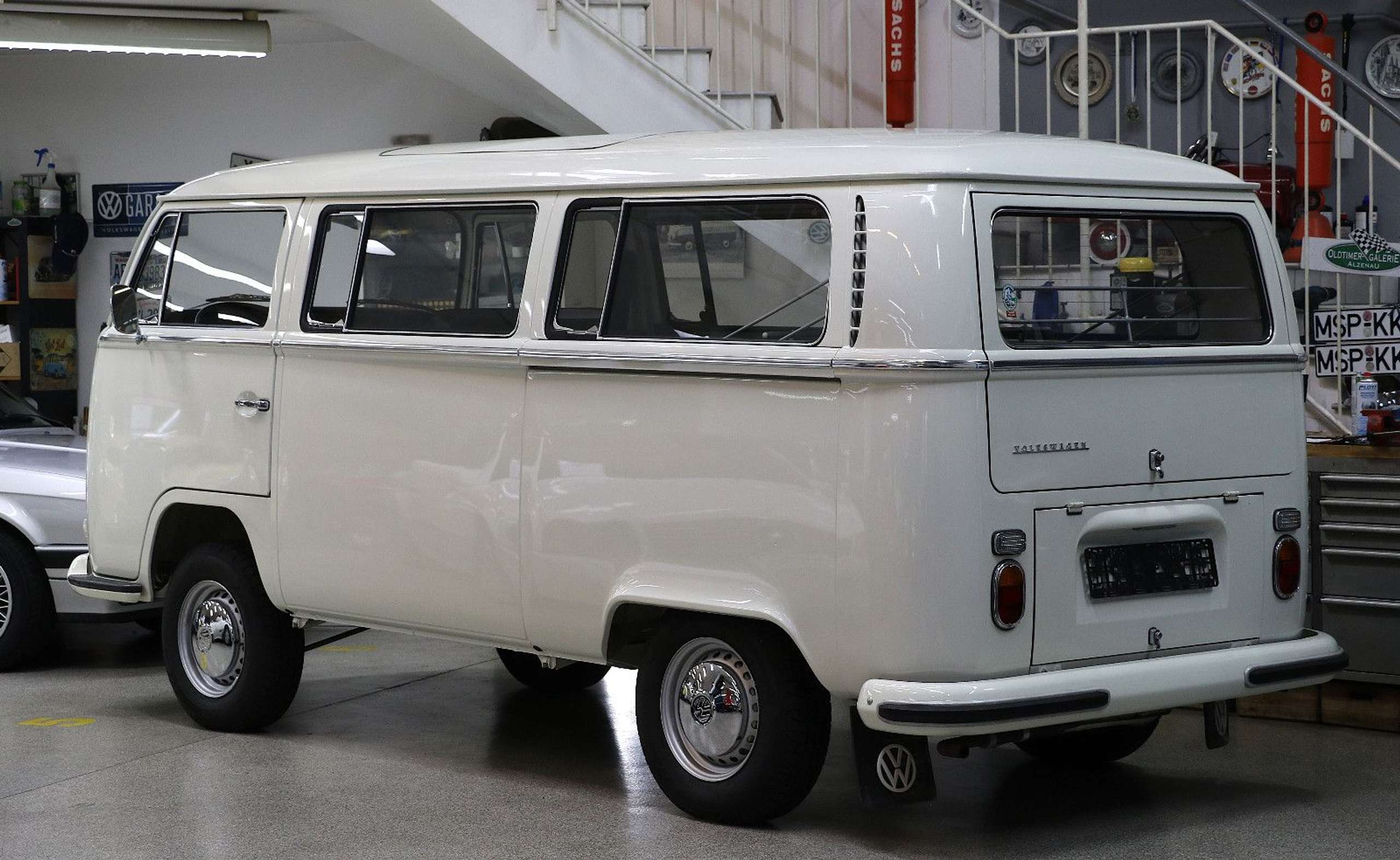 Volkswagen - T2