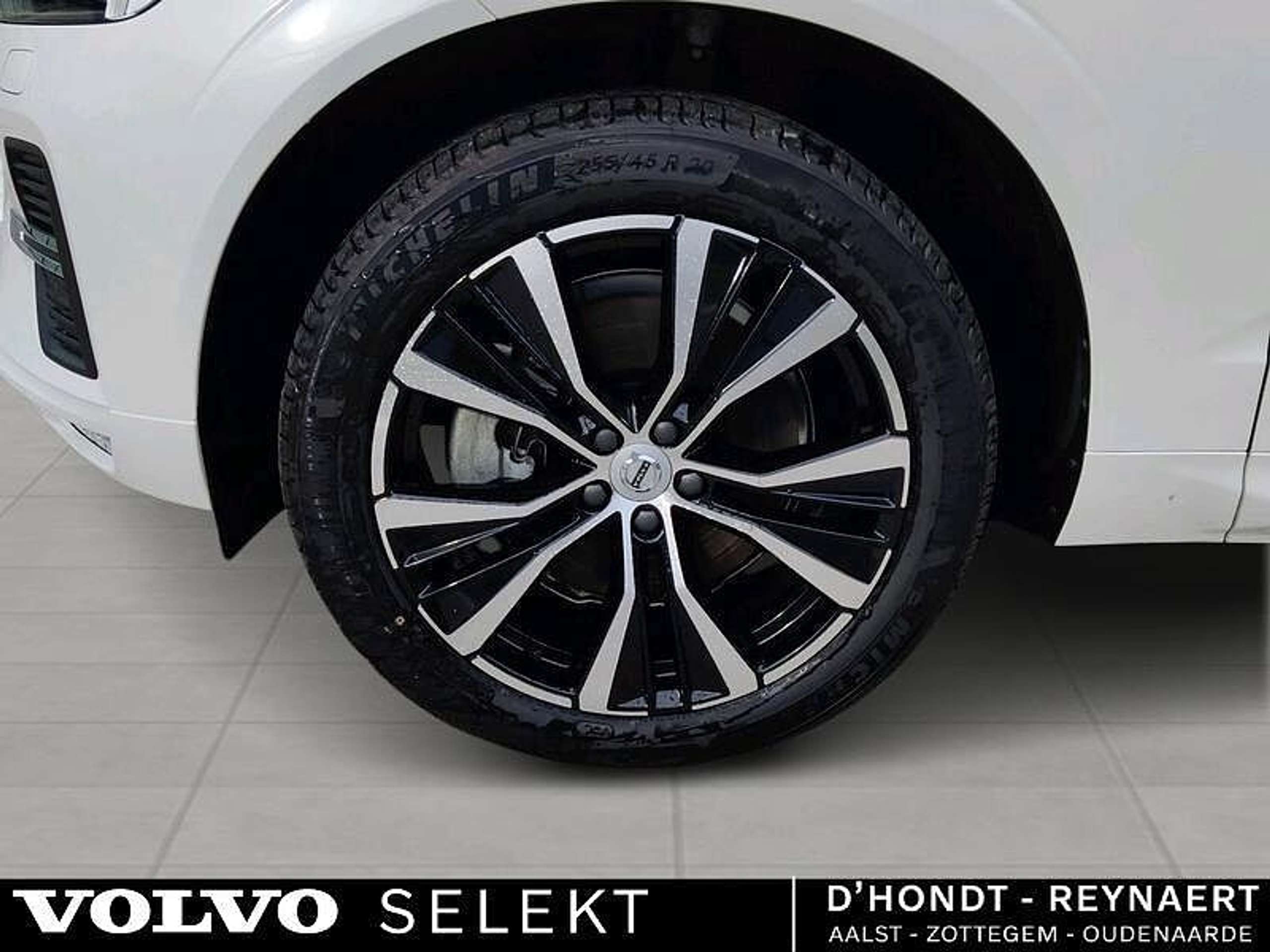 Volvo - XC60