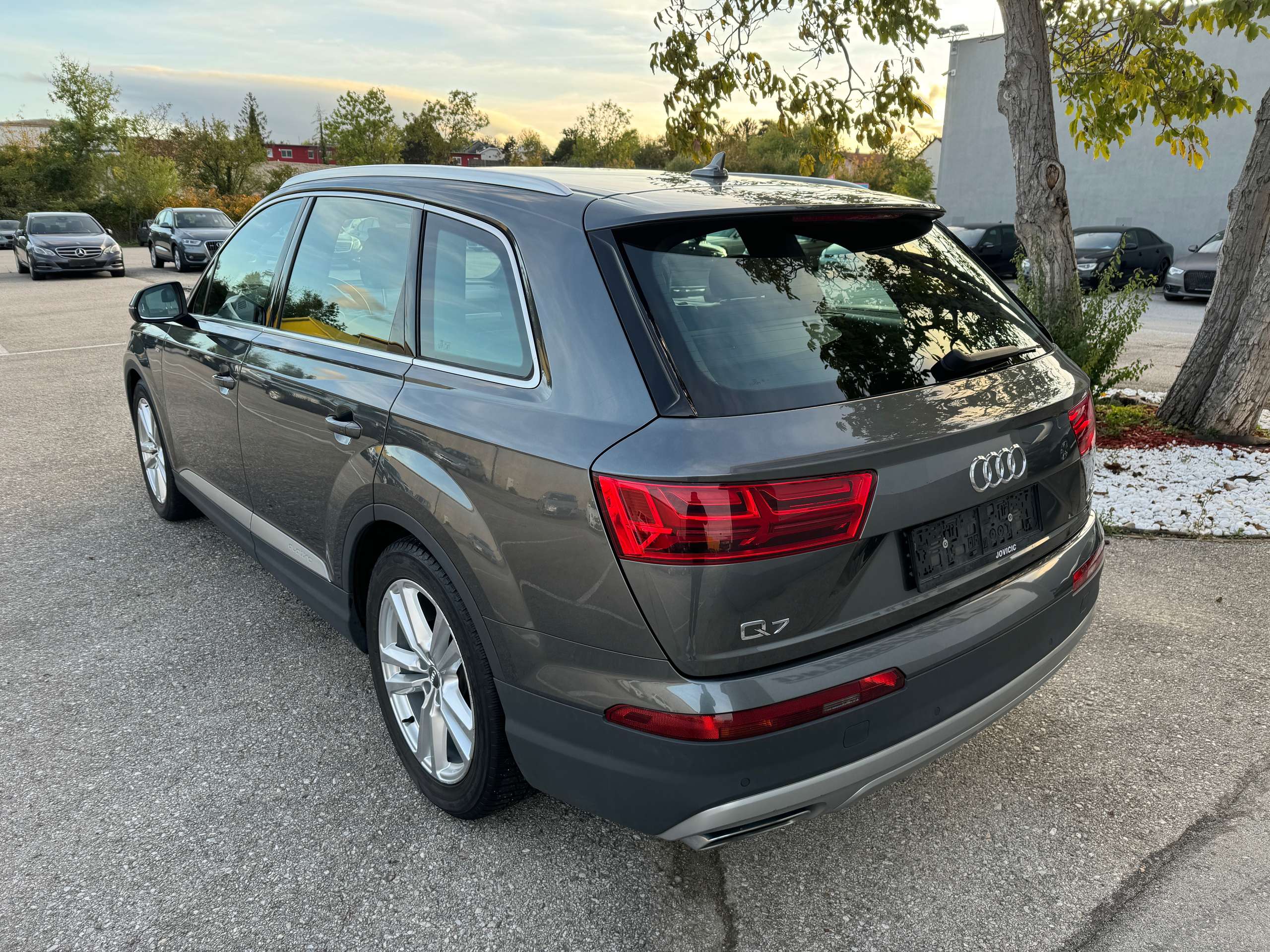 Audi - Q7