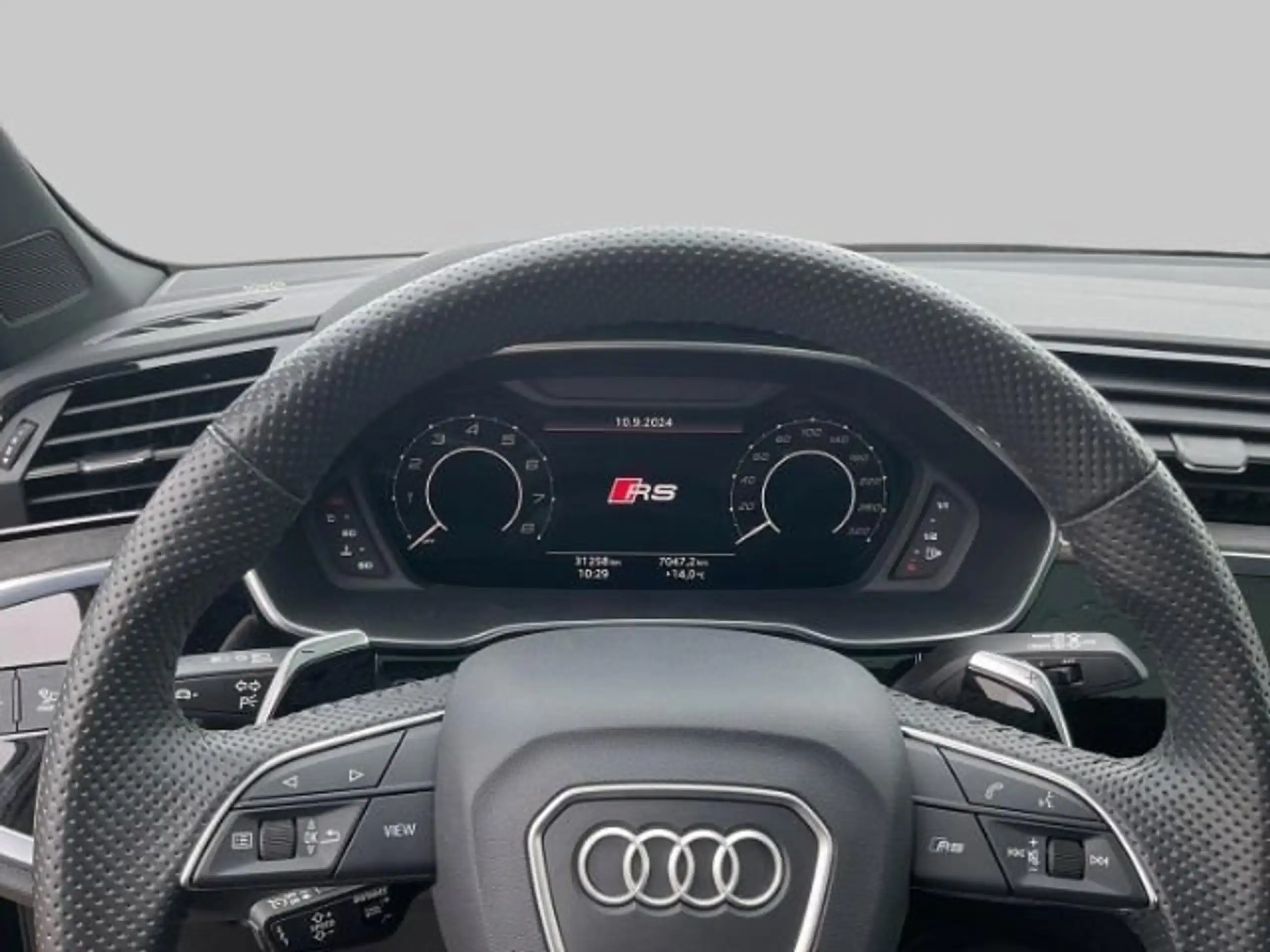 Audi - RS Q3