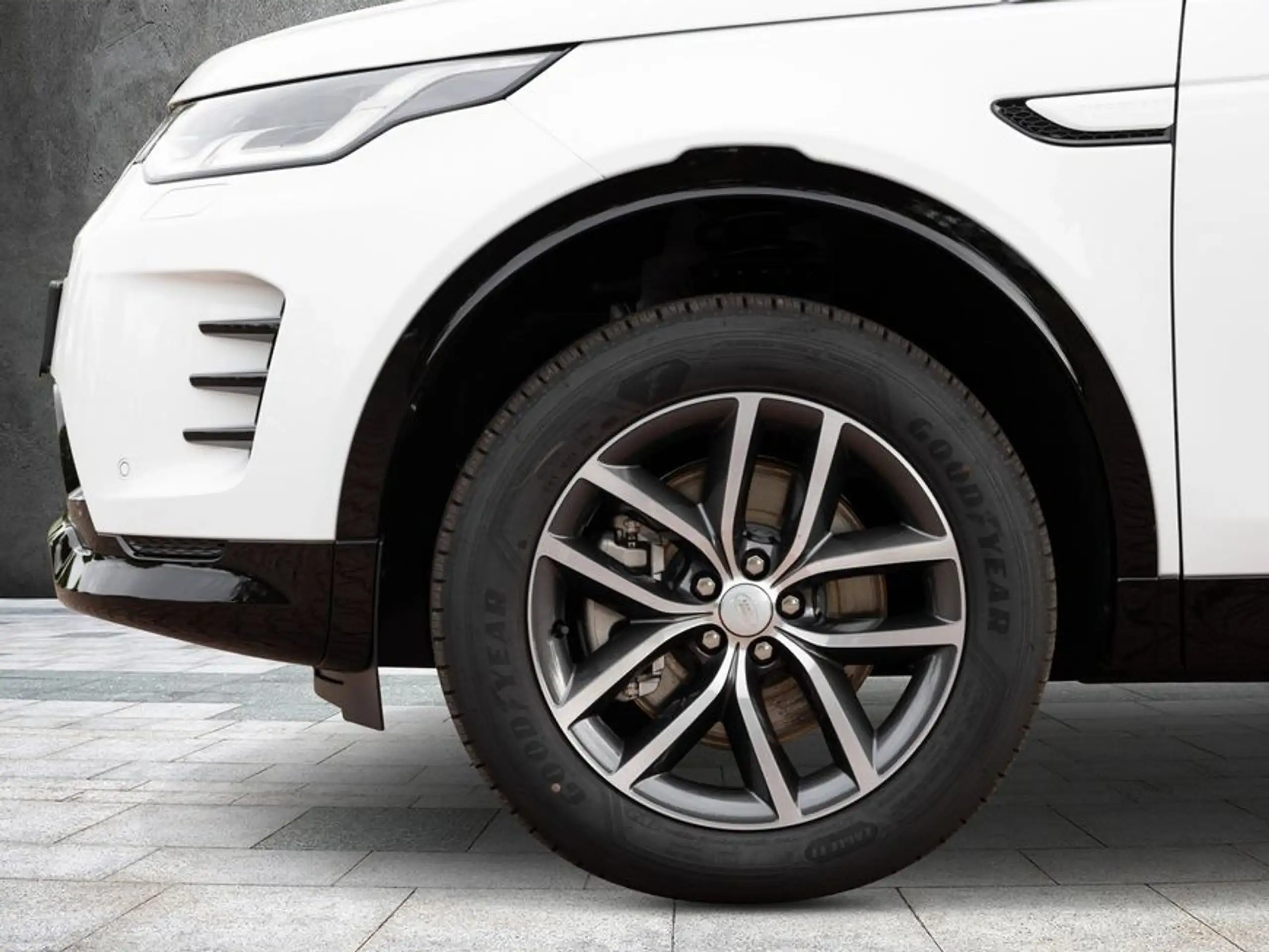 Land Rover - Discovery Sport