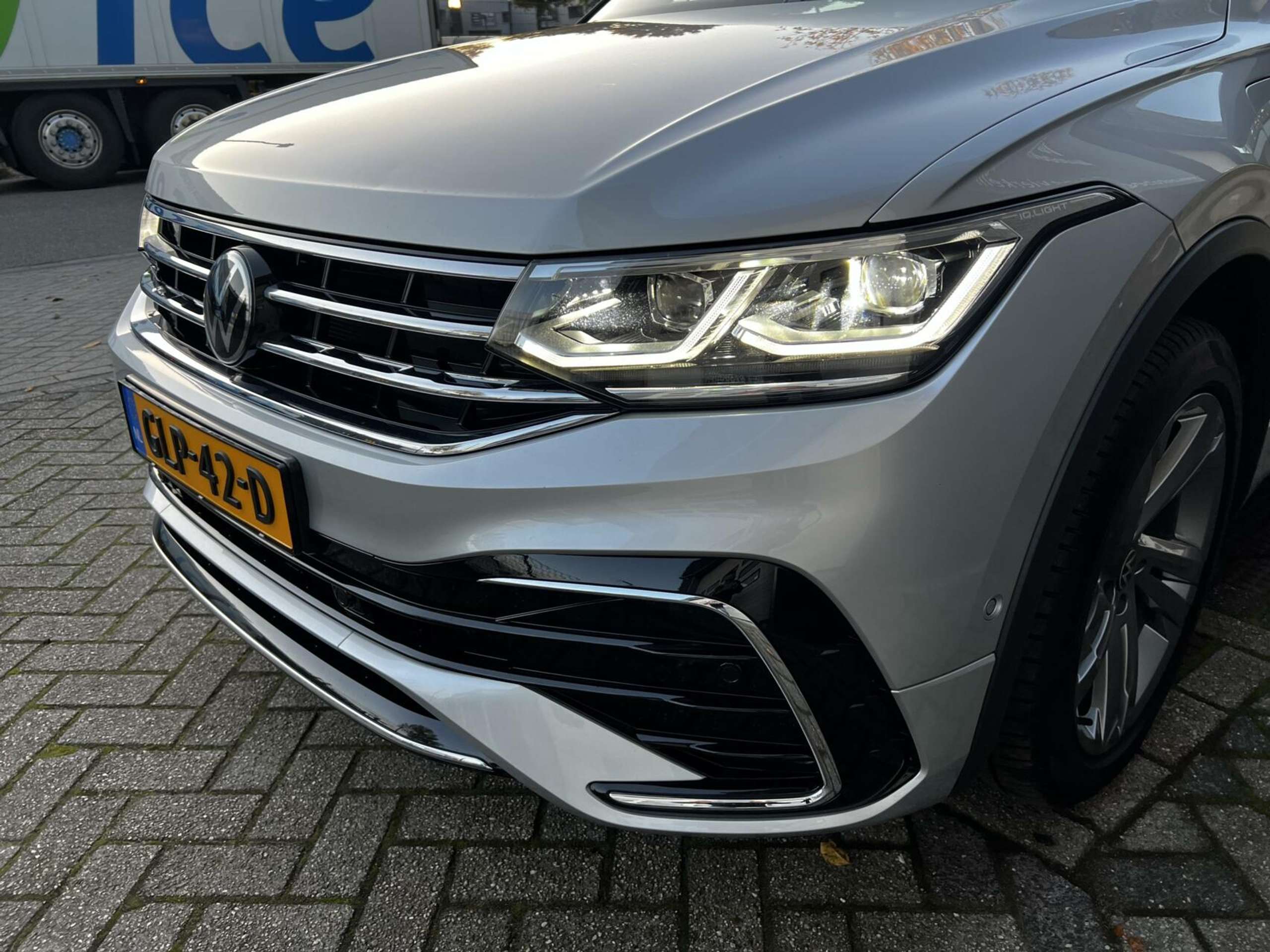 Volkswagen - Tiguan