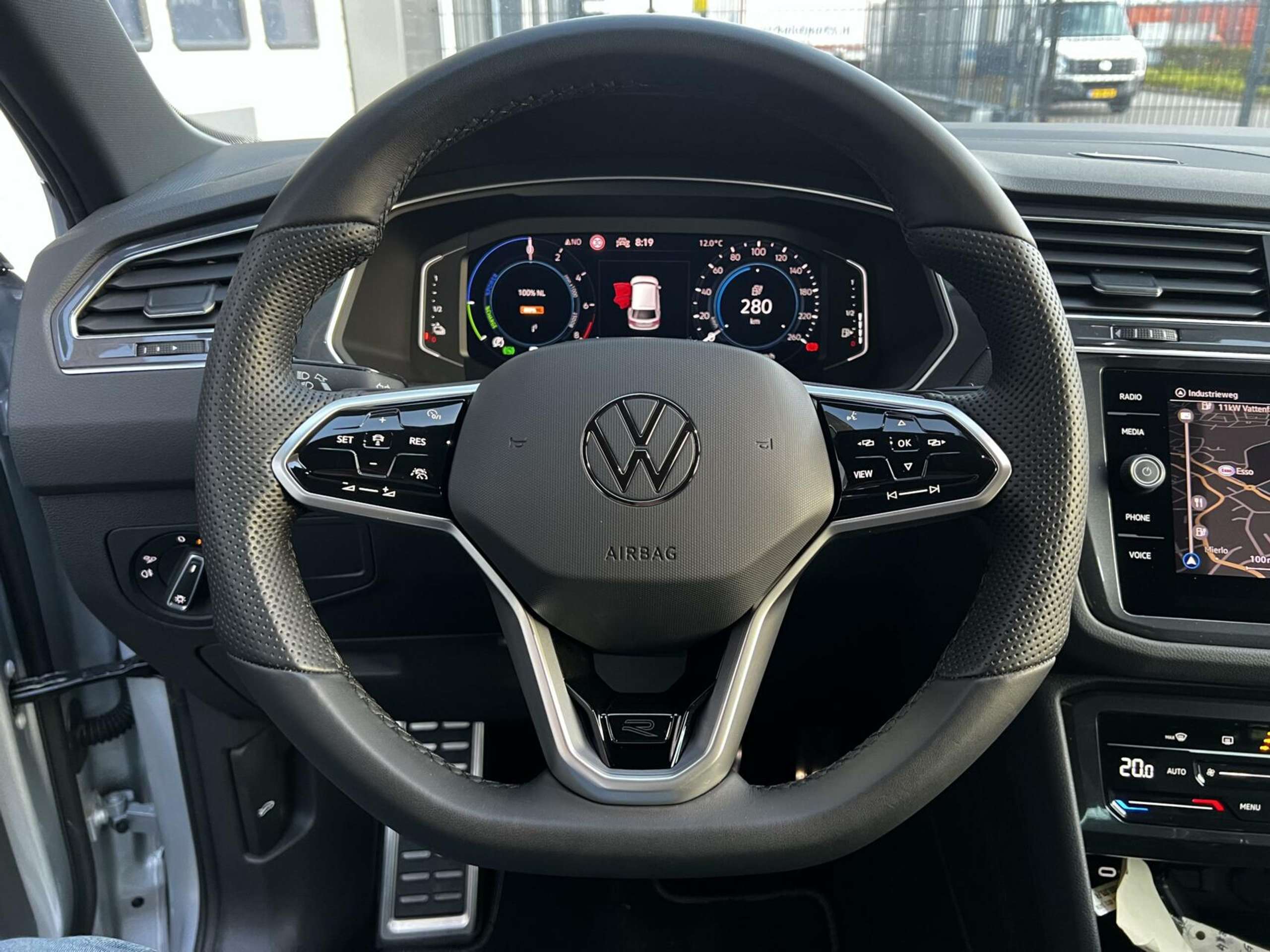 Volkswagen - Tiguan