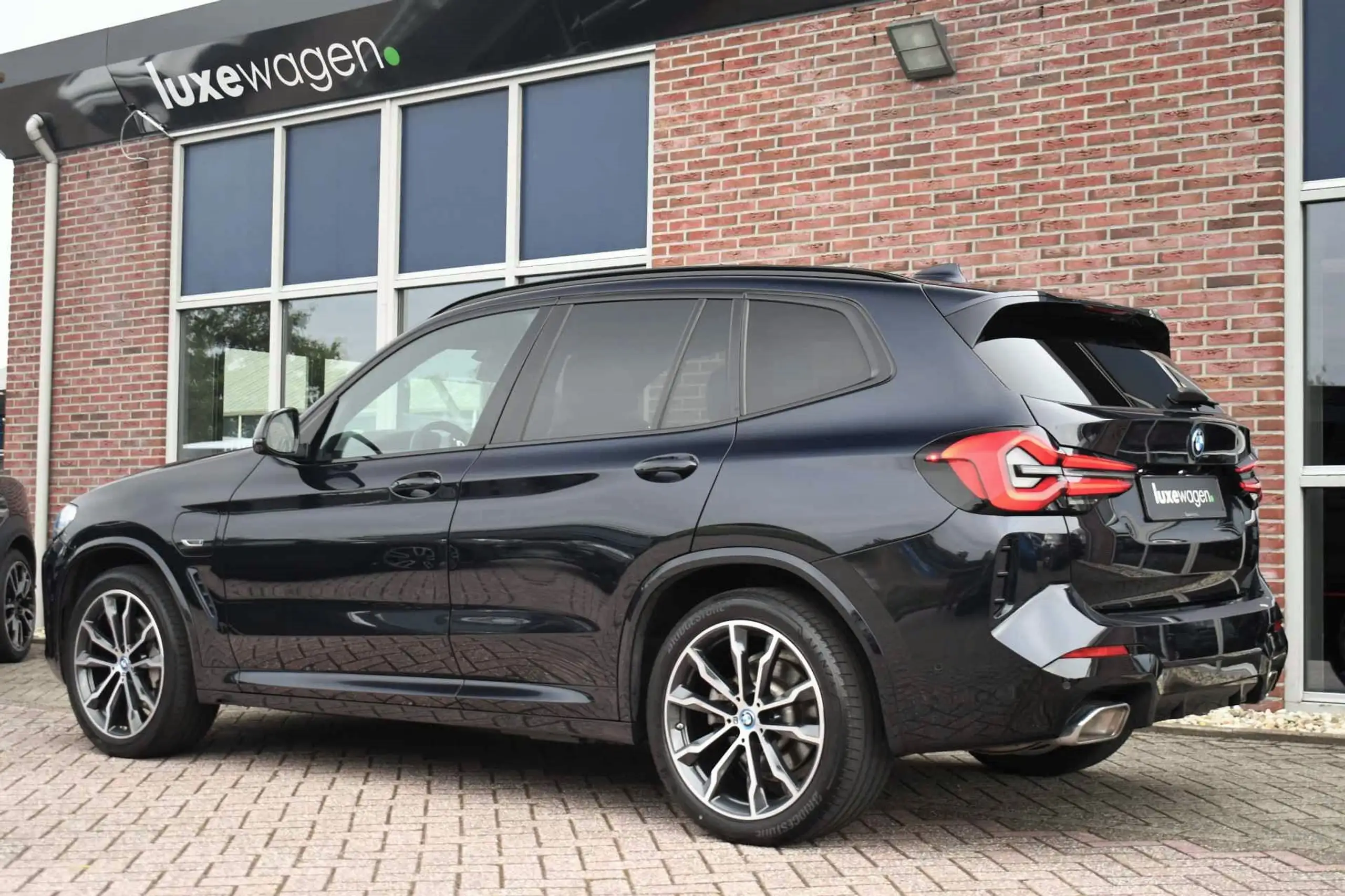 BMW - X3